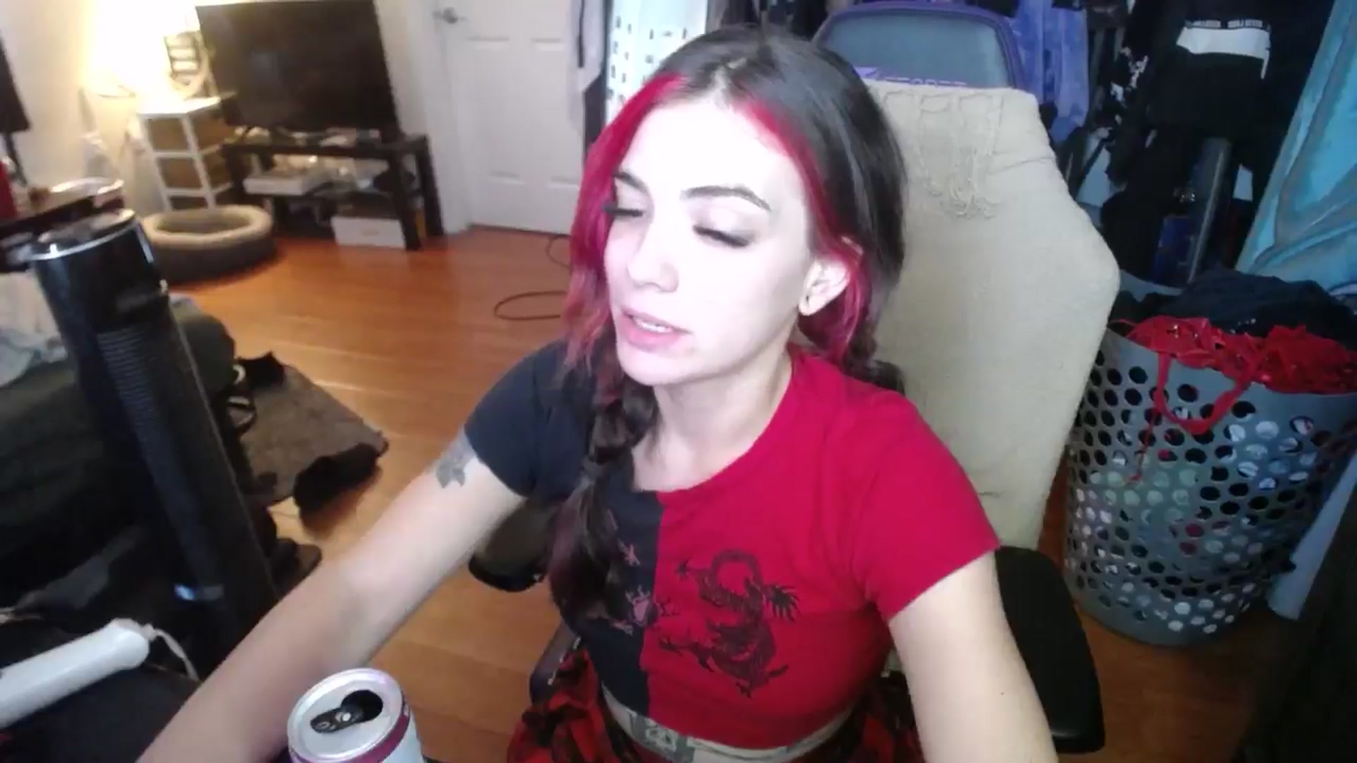 Gallery image thumbnail from BabyxKat's myfreecams stream on, 08/16/2024, 21:41 image 13 of 20