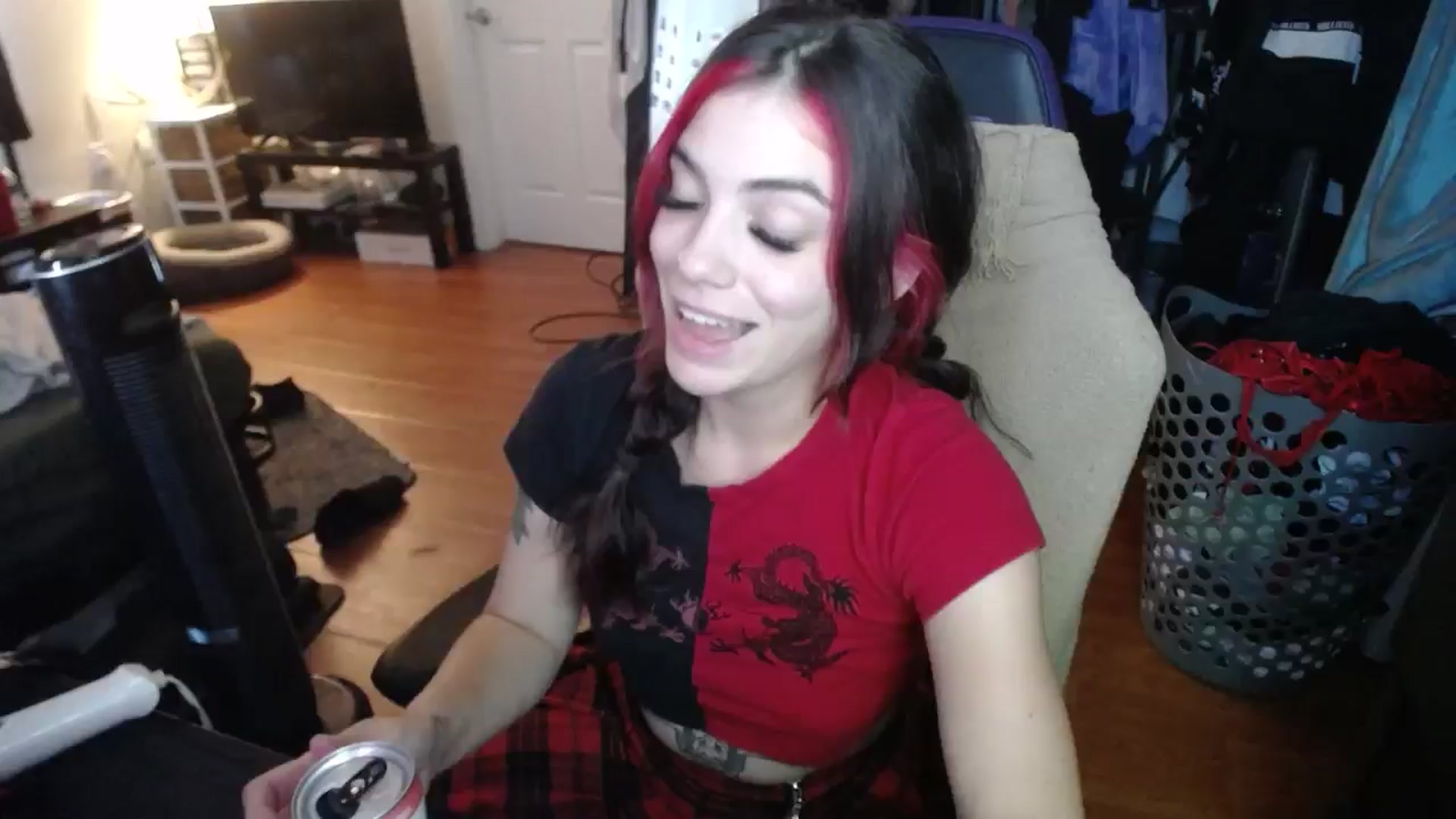 Gallery image thumbnail from BabyxKat's myfreecams stream on, 08/16/2024, 21:41 image 10 of 20