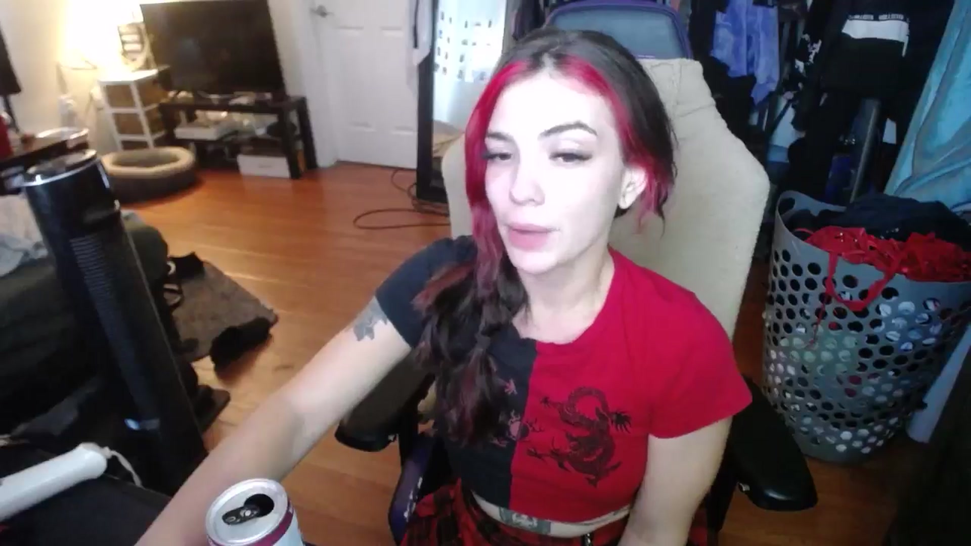 Gallery image thumbnail from BabyxKat's myfreecams stream on, 08/16/2024, 21:41 image 14 of 20