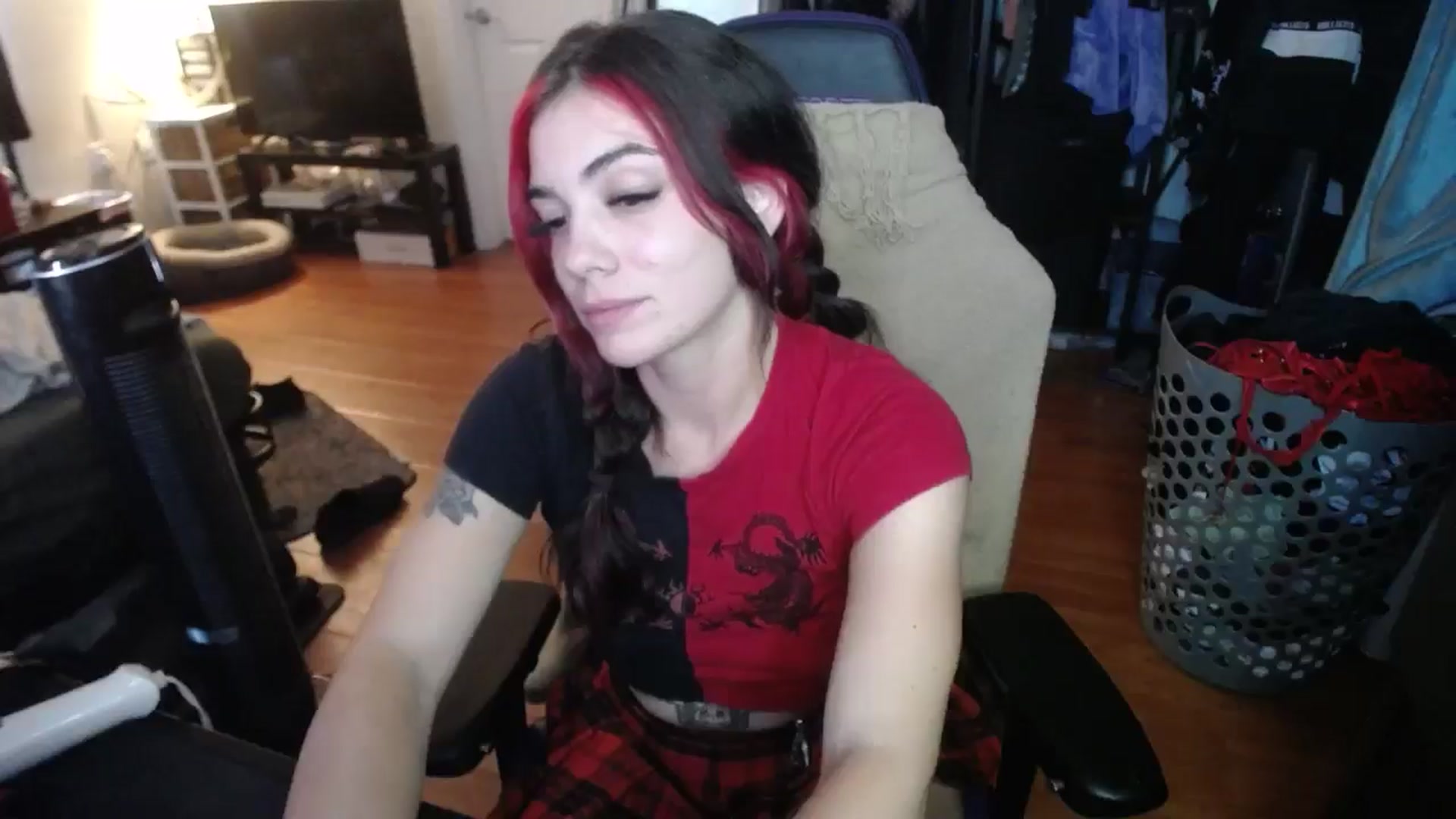 Gallery image thumbnail from BabyxKat's myfreecams stream on, 08/16/2024, 21:41 image 8 of 20