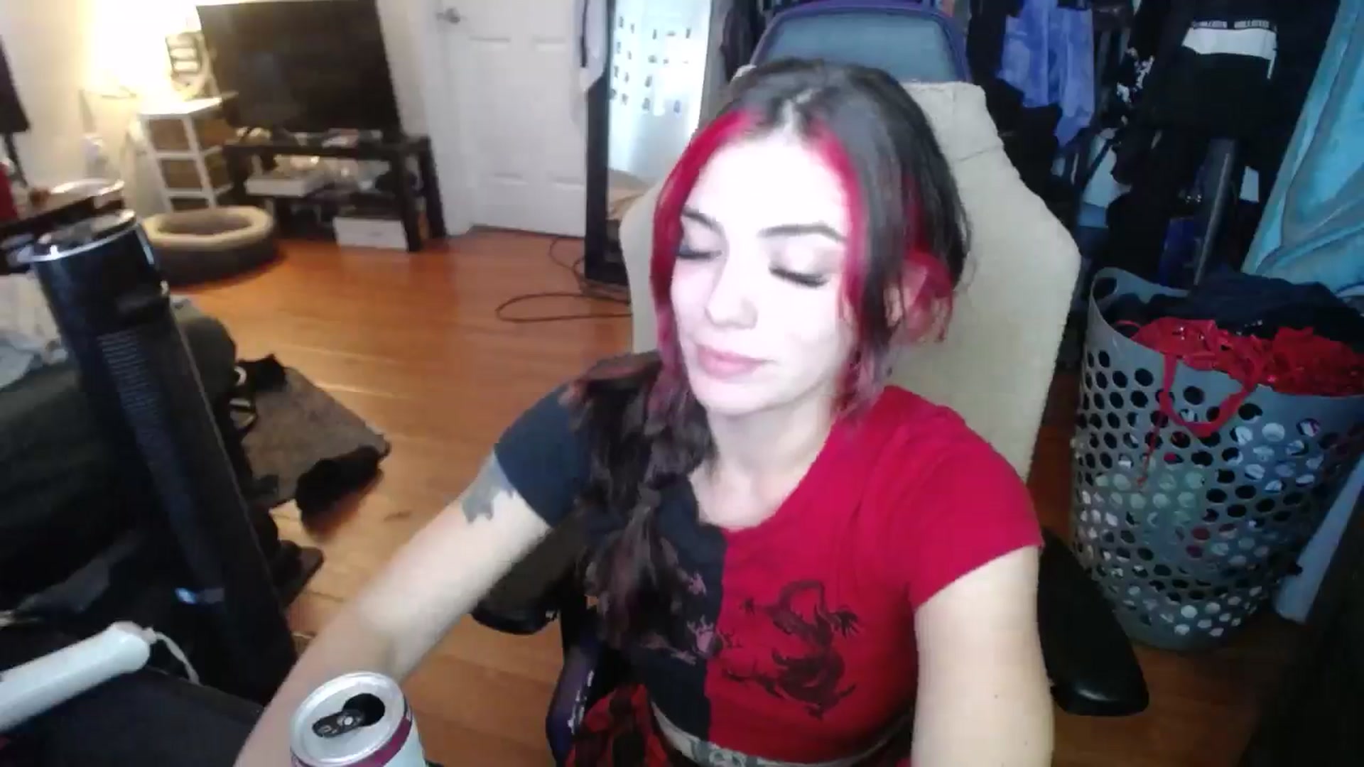 Gallery image thumbnail from BabyxKat's myfreecams stream on, 08/16/2024, 21:41 image 15 of 20