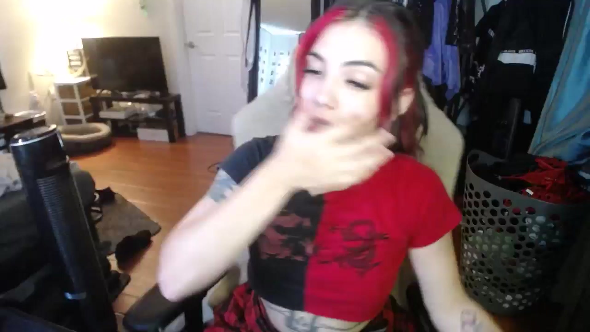 Gallery image thumbnail from BabyxKat's myfreecams stream on, 08/16/2024, 22:52 image 11 of 20