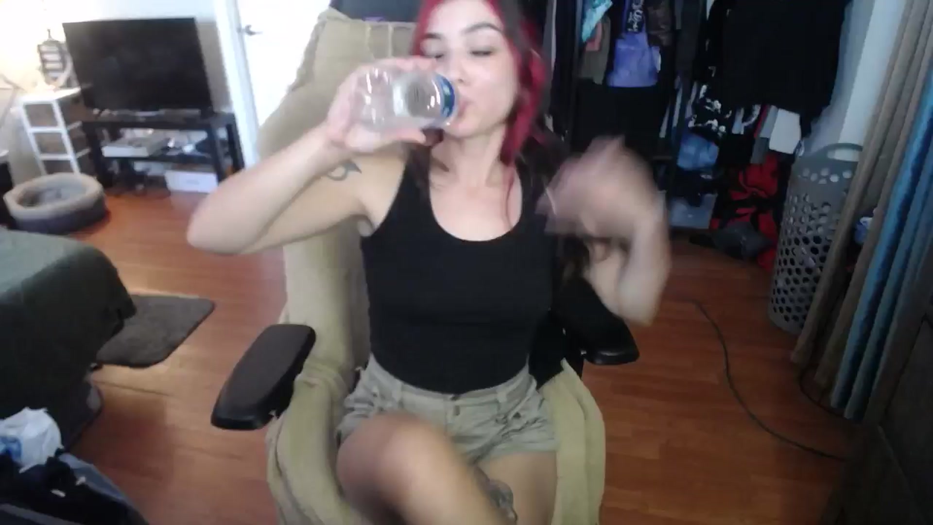 Gallery image thumbnail from BabyxKat's myfreecams stream on, 08/20/2024, 19:41 image 15 of 20
