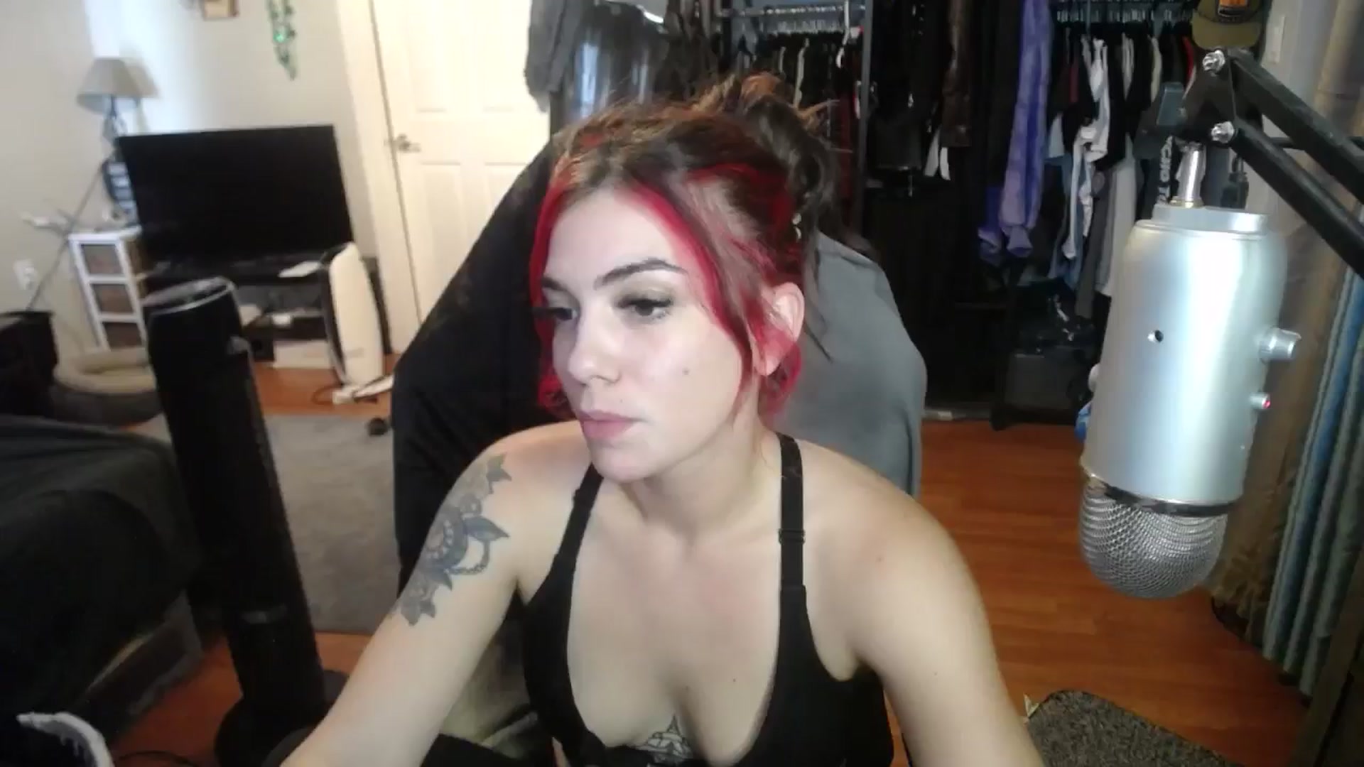 Gallery image thumbnail from BabyxKat's myfreecams stream on, 09/10/2024, 19:26 image 1 of 20