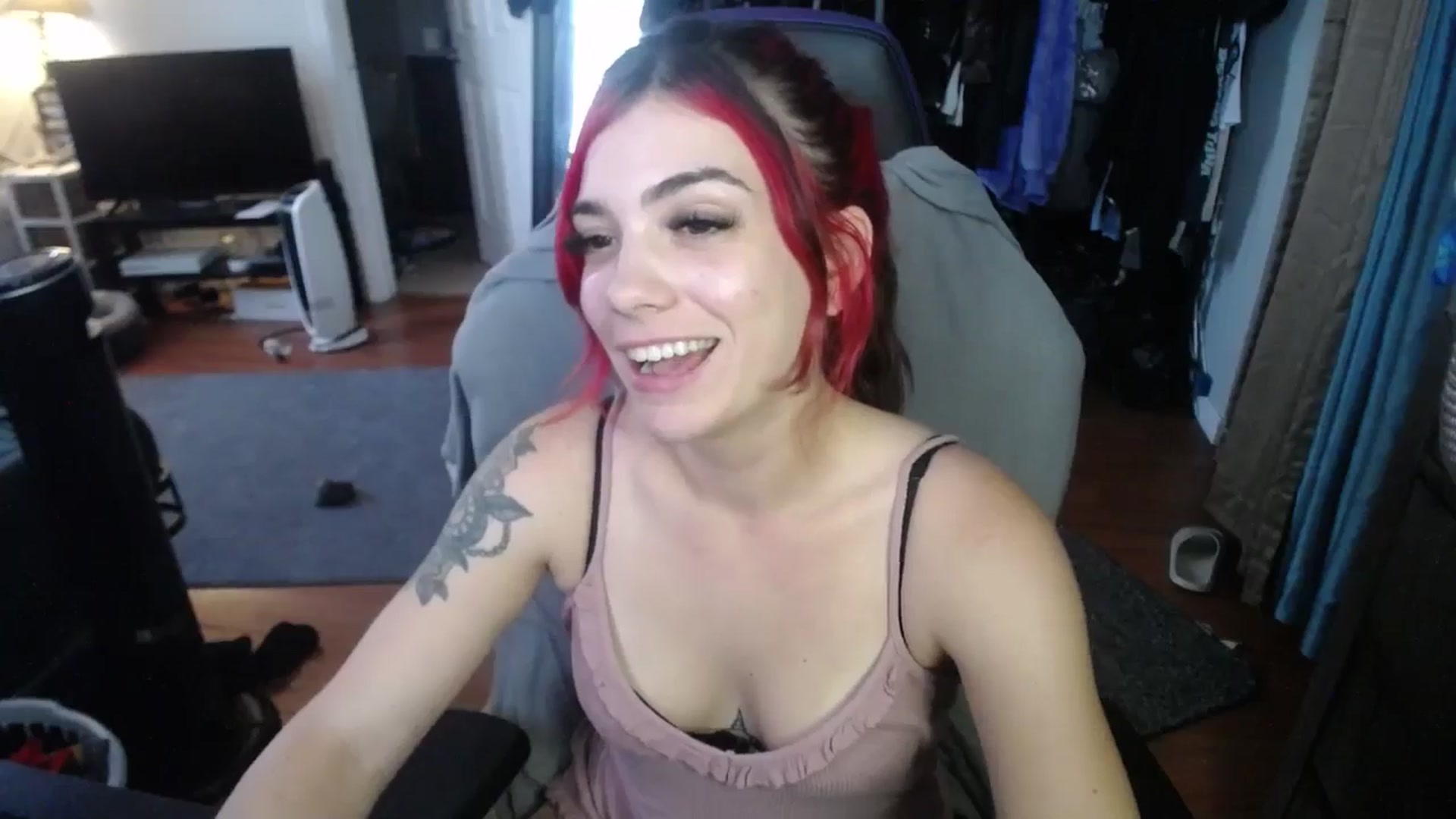 Gallery image thumbnail from BabyxKat's myfreecams stream on, 09/11/2024, 20:50 image 20 of 20