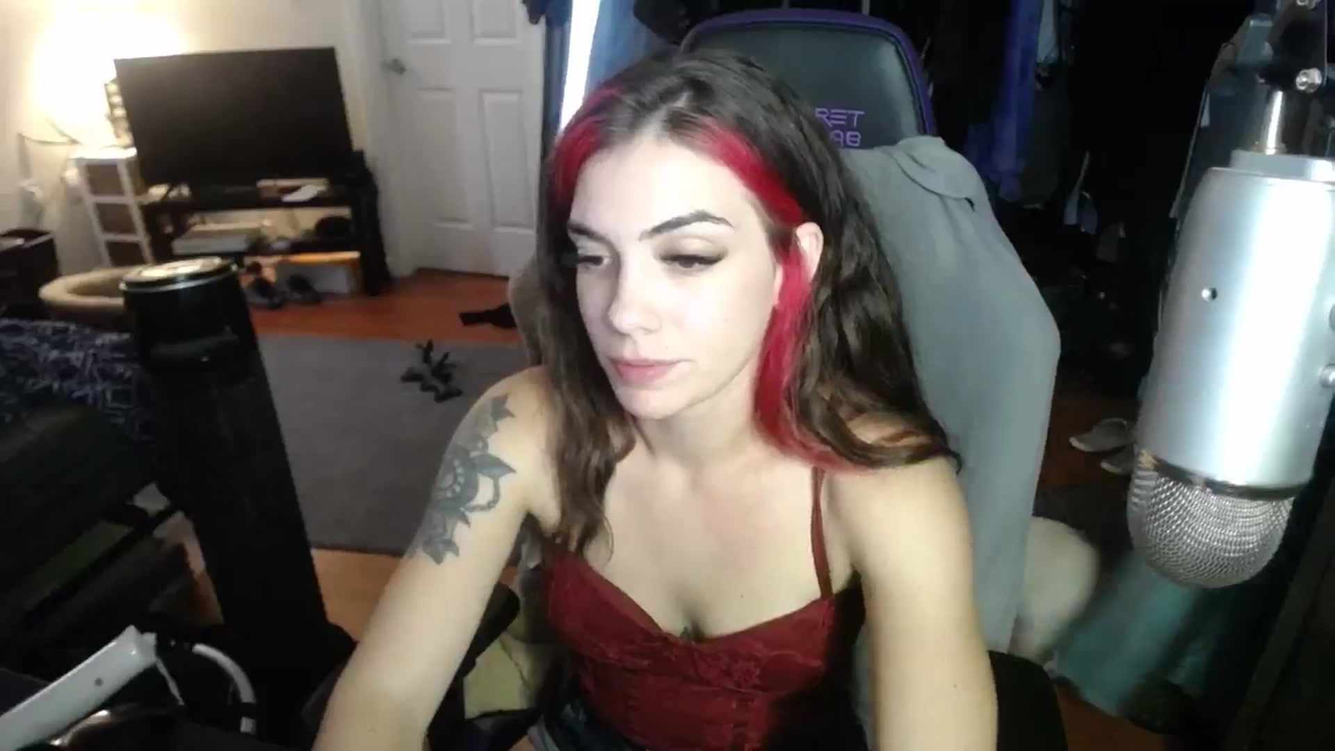 Gallery image thumbnail from BabyxKat's myfreecams stream on, 09/12/2024, 22:03 image 20 of 20