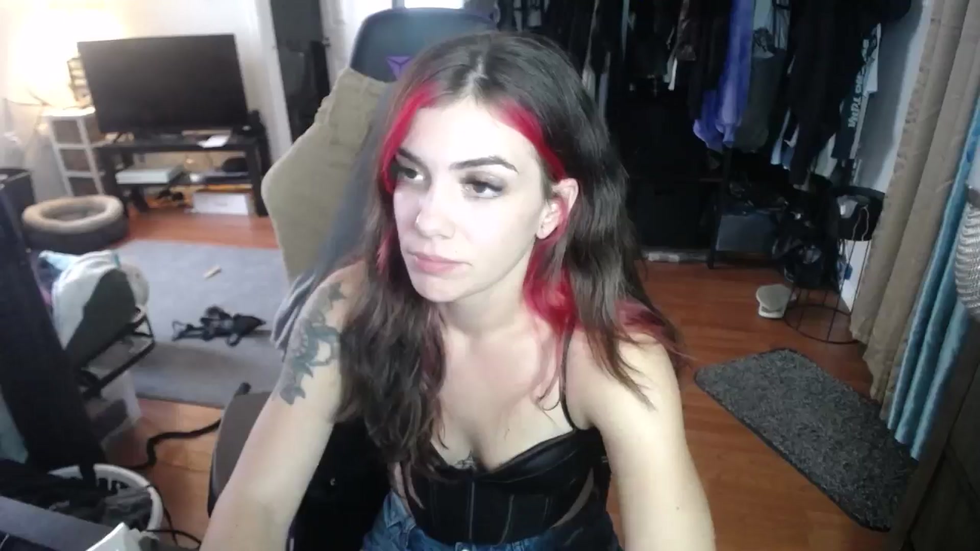 Gallery image thumbnail from BabyxKat's myfreecams stream on, 09/13/2024, 20:47 image 11 of 20