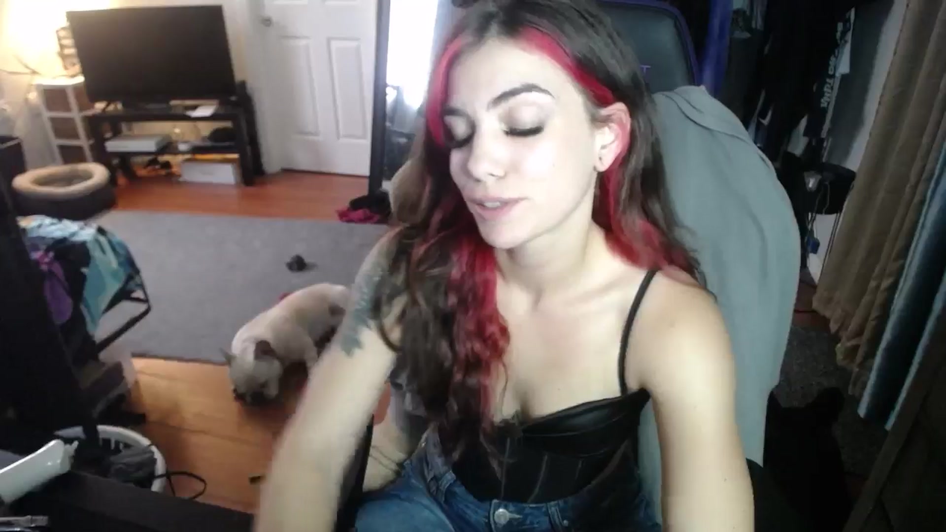 Gallery image thumbnail from BabyxKat's myfreecams stream on, 09/13/2024, 22:27 image 18 of 20