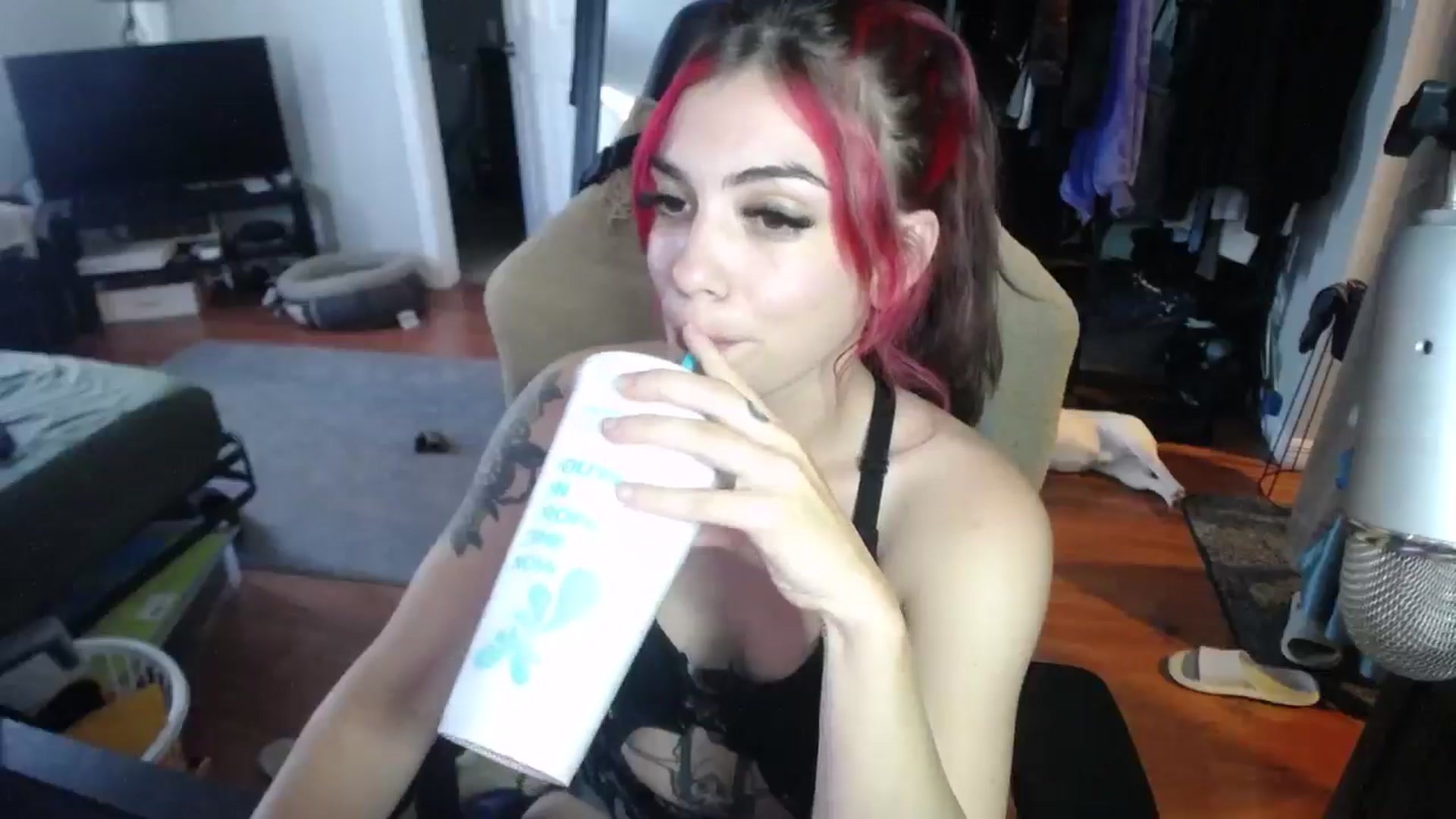 Gallery image thumbnail from BabyxKat's myfreecams stream on, 09/18/2024, 20:13 image 16 of 20