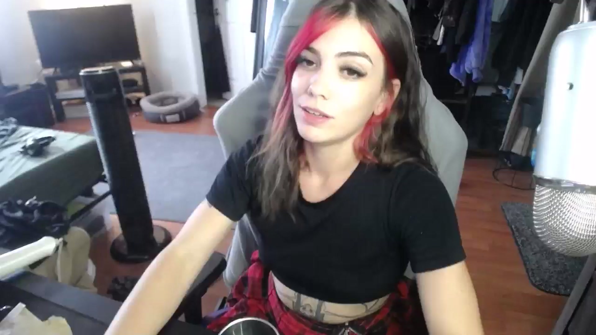Gallery image thumbnail from BabyxKat's myfreecams stream on, 09/20/2024, 20:04 image 20 of 20