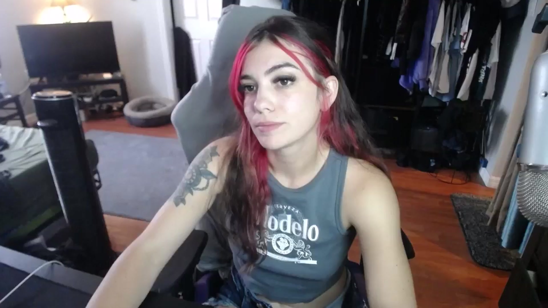 Gallery image thumbnail from BabyxKat's myfreecams stream on, 09/23/2024, 21:29 image 12 of 20