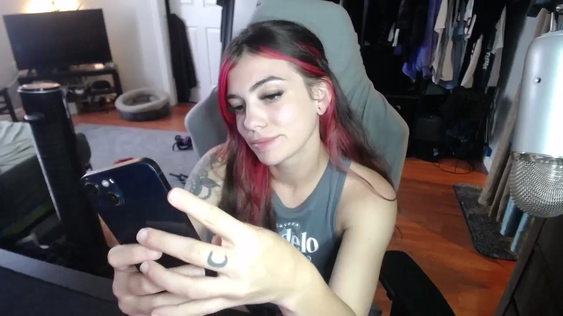 Gallery image thumbnail from BabyxKat's myfreecams stream on, 09/23/2024, 21:29 image 17 of 20