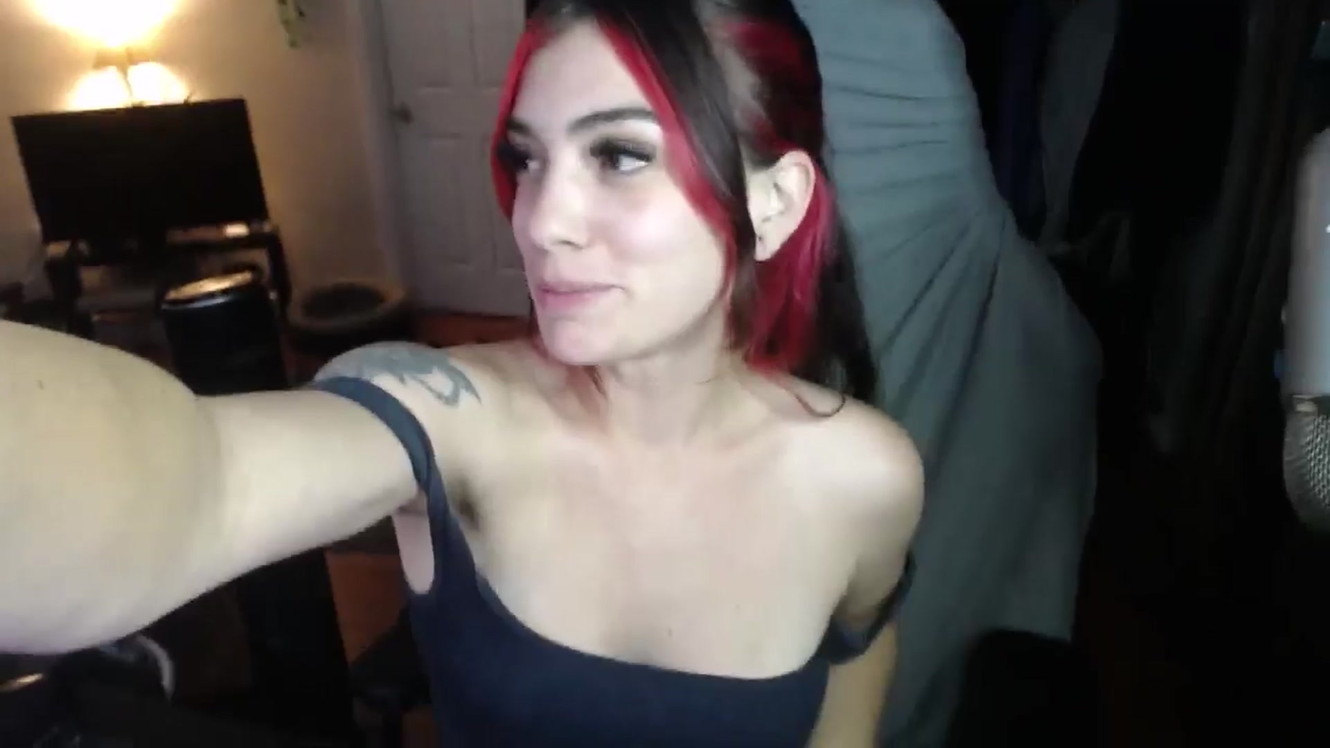 Gallery image thumbnail from BabyxKat's myfreecams stream on, 09/25/2024, 19:48 image 7 of 20
