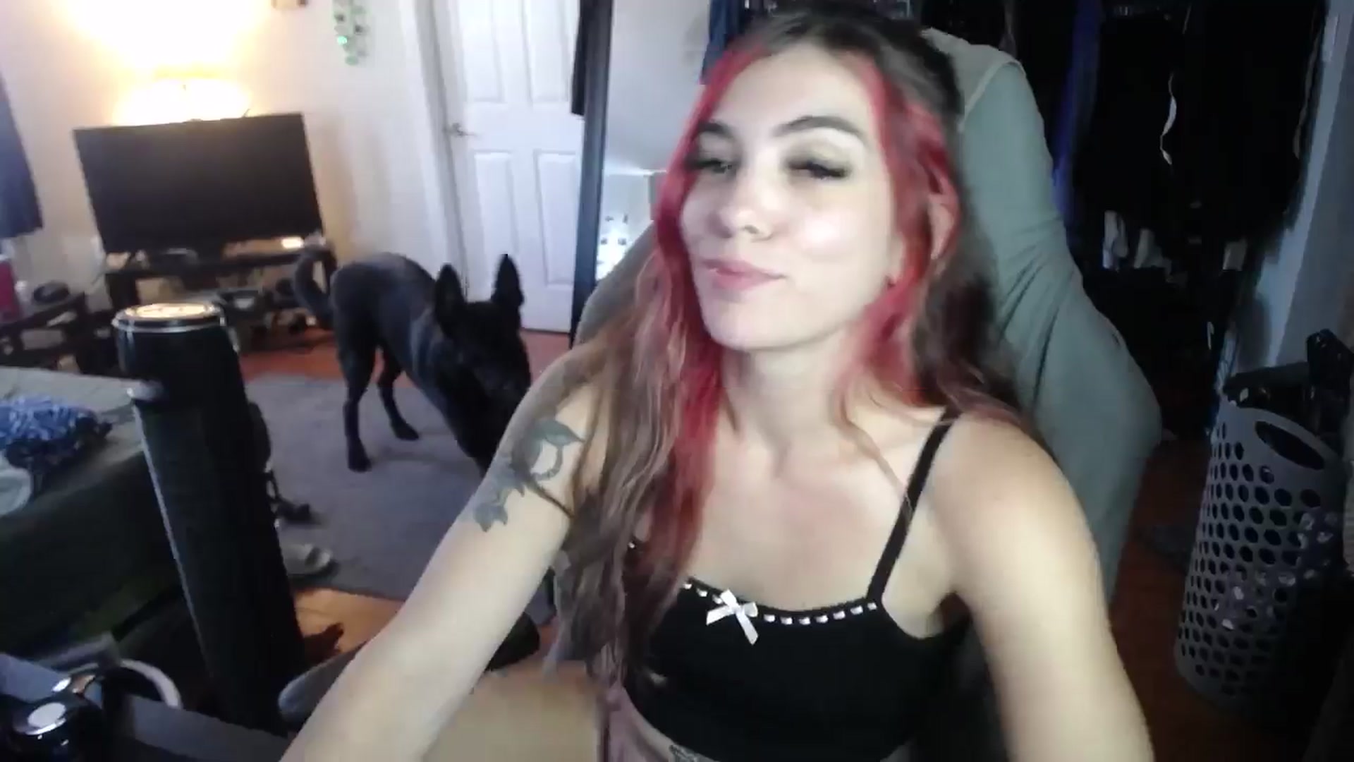 Gallery image thumbnail from BabyxKat's myfreecams stream on, 10/01/2024, 22:01 image 20 of 20