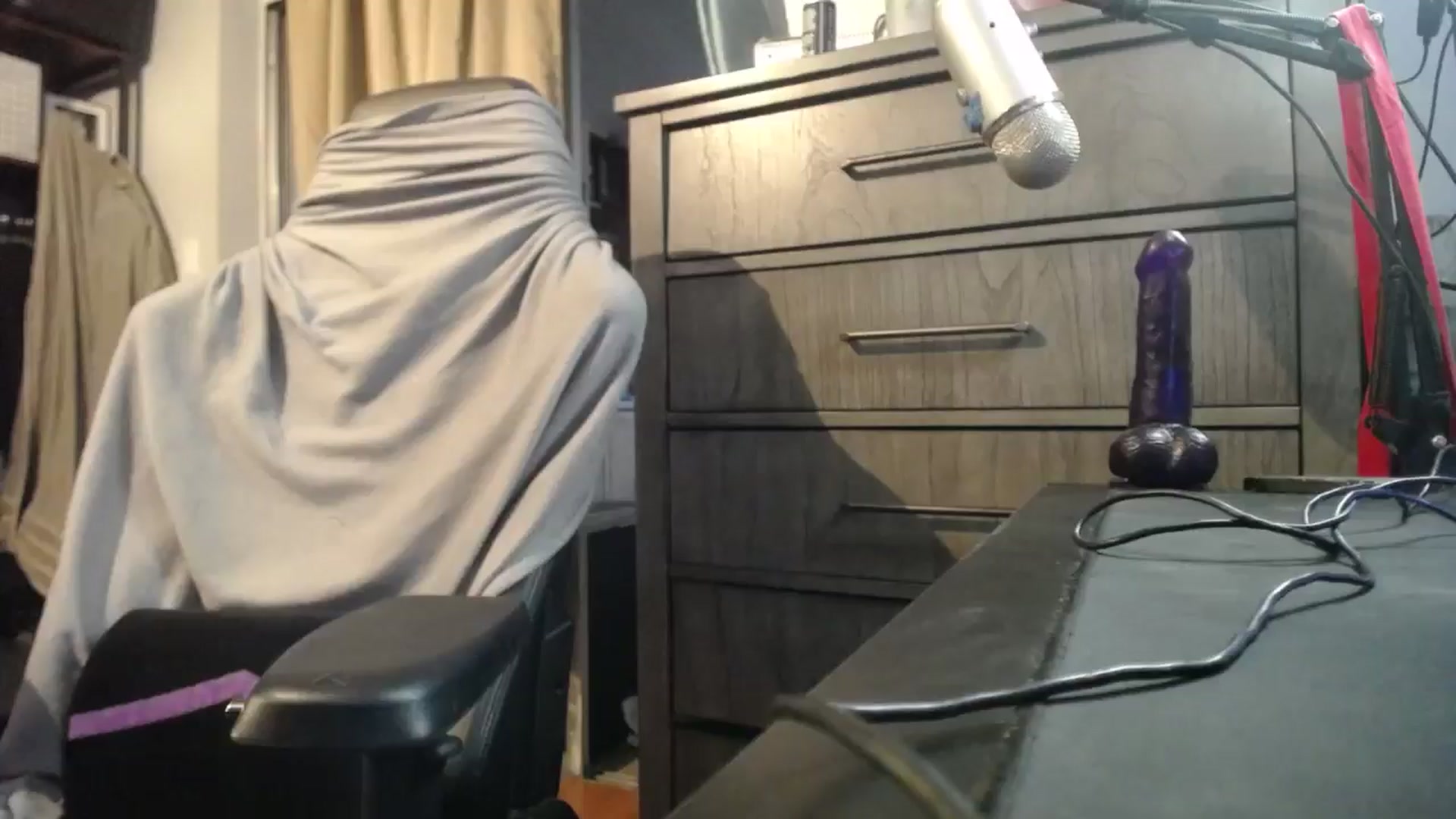 Gallery image thumbnail from BabyxKat's myfreecams stream on, 10/05/2024, 21:01 image 17 of 20