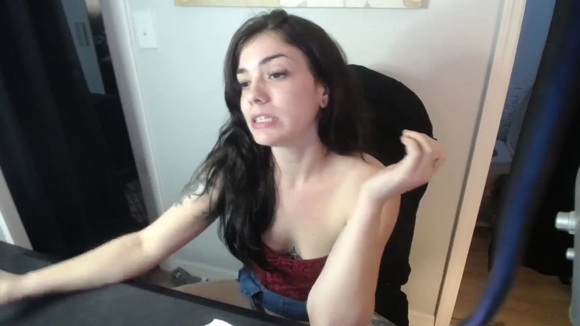 Gallery image thumbnail from BabyxKat's myfreecams stream on, 03/31/2025, 21:49 image 11 of 20