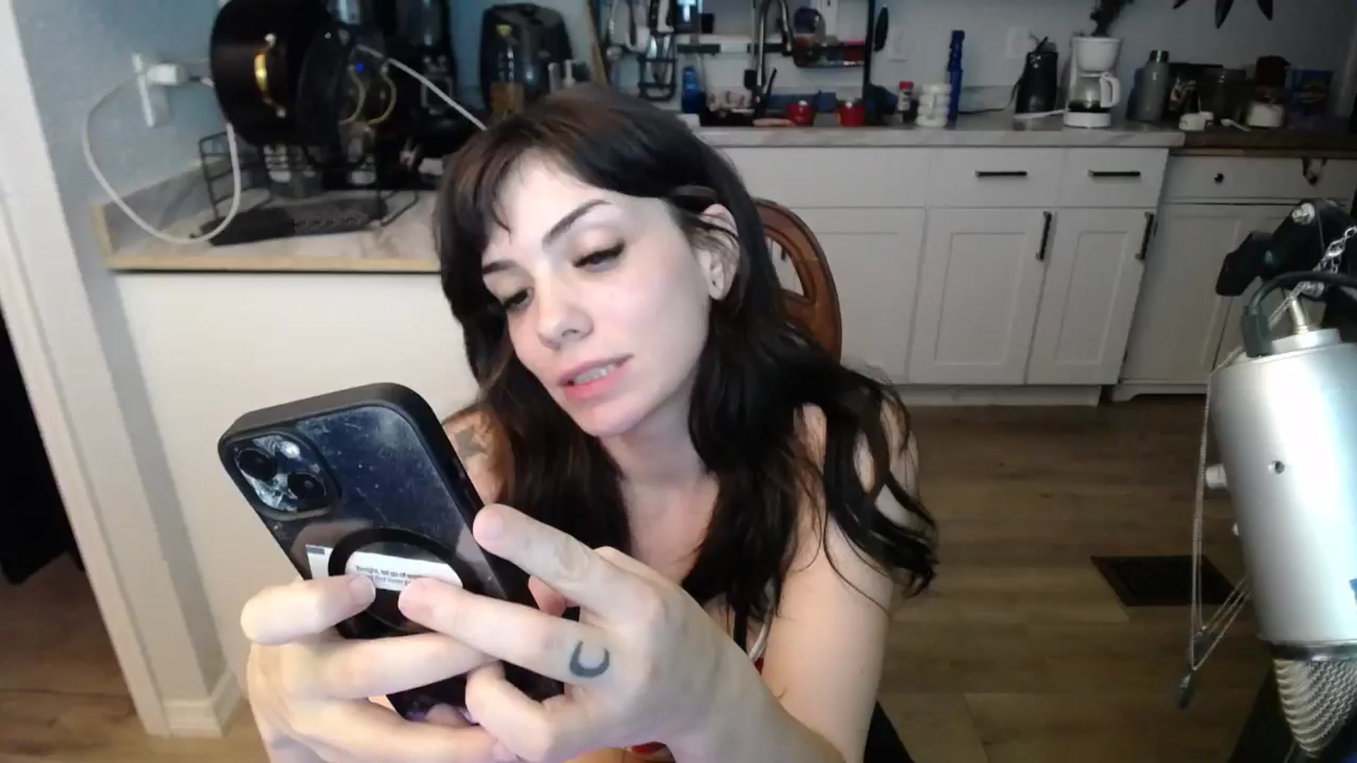 Gallery image thumbnail from BabyxKat's myfreecams stream on, 05/19/2025, 01:51 image 1 of 20
