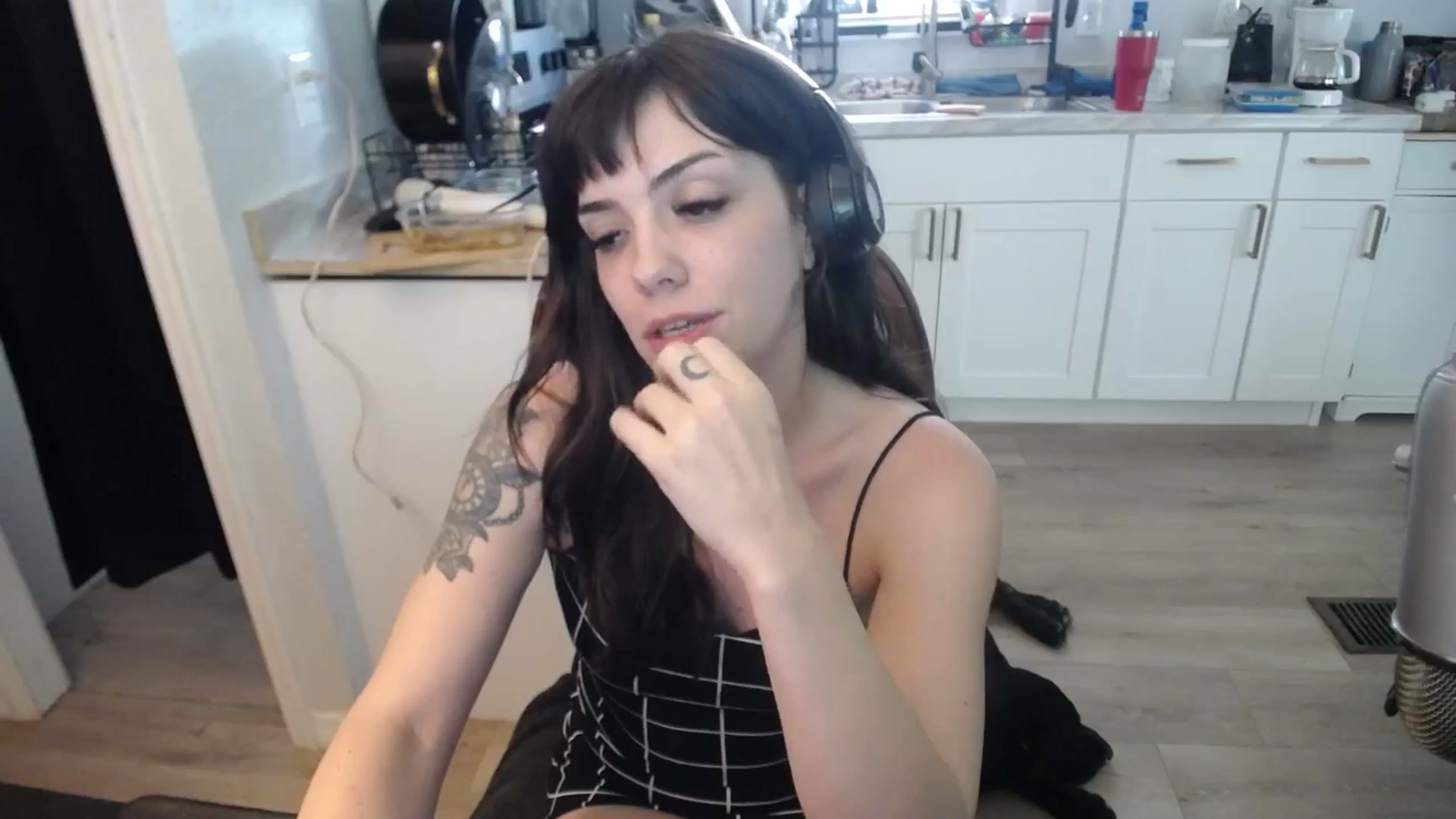 Gallery image thumbnail from BabyxKat's myfreecams stream on, 05/19/2025, 21:49 image 4 of 20
