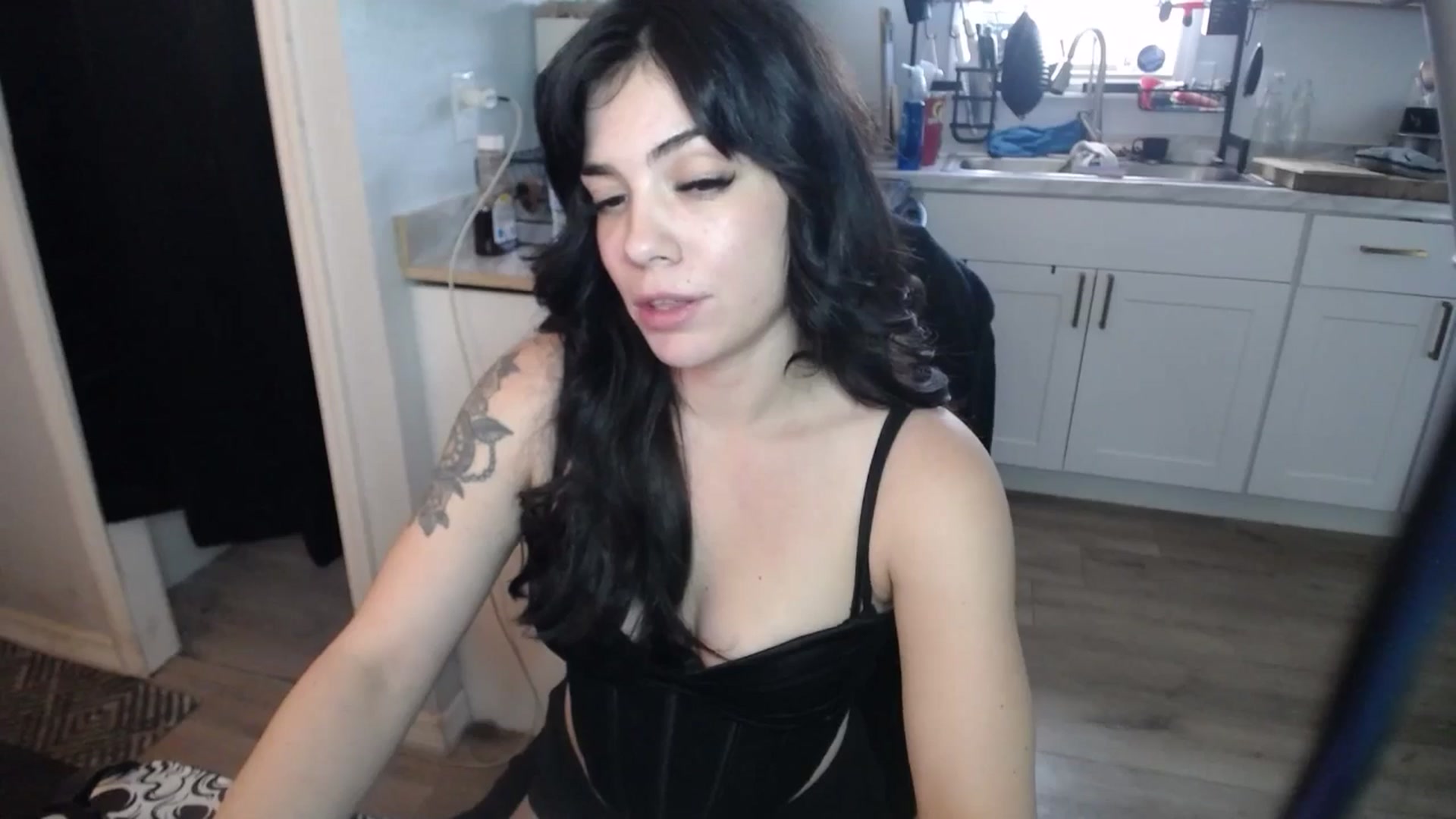 Gallery image thumbnail from BabyxKat's myfreecams stream on, 07/27/2025, 17:56 image 7 of 20