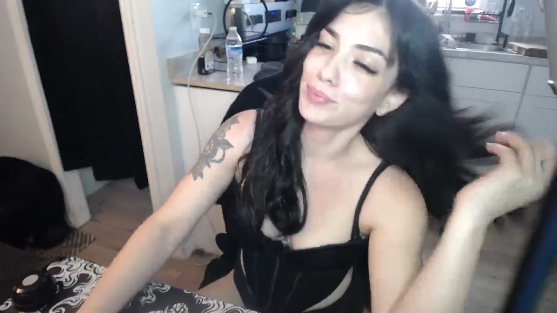 Gallery image thumbnail from BabyxKat's myfreecams stream on, 07/27/2025, 17:56 image 3 of 20