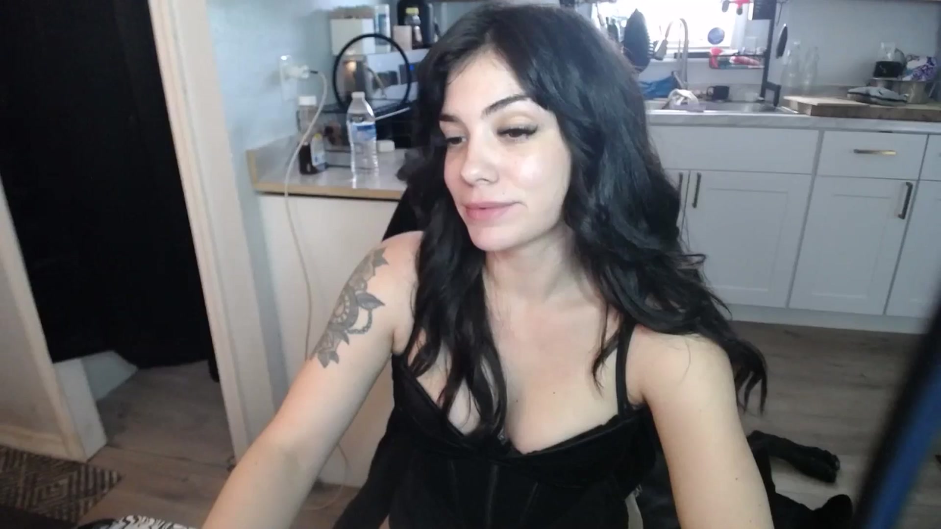 Gallery image thumbnail from BabyxKat's myfreecams stream on, 07/27/2025, 17:56 image 10 of 20