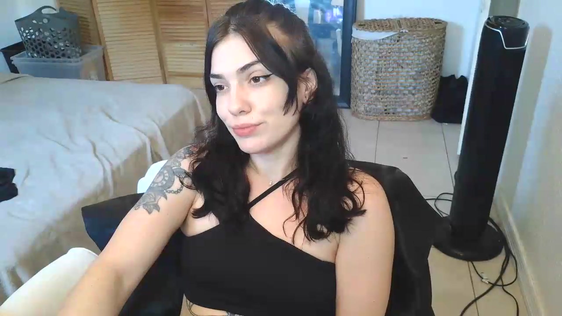 Gallery image thumbnail from BabyxKat's myfreecams stream on, 05/15/2026, 20:56 image 15 of 20