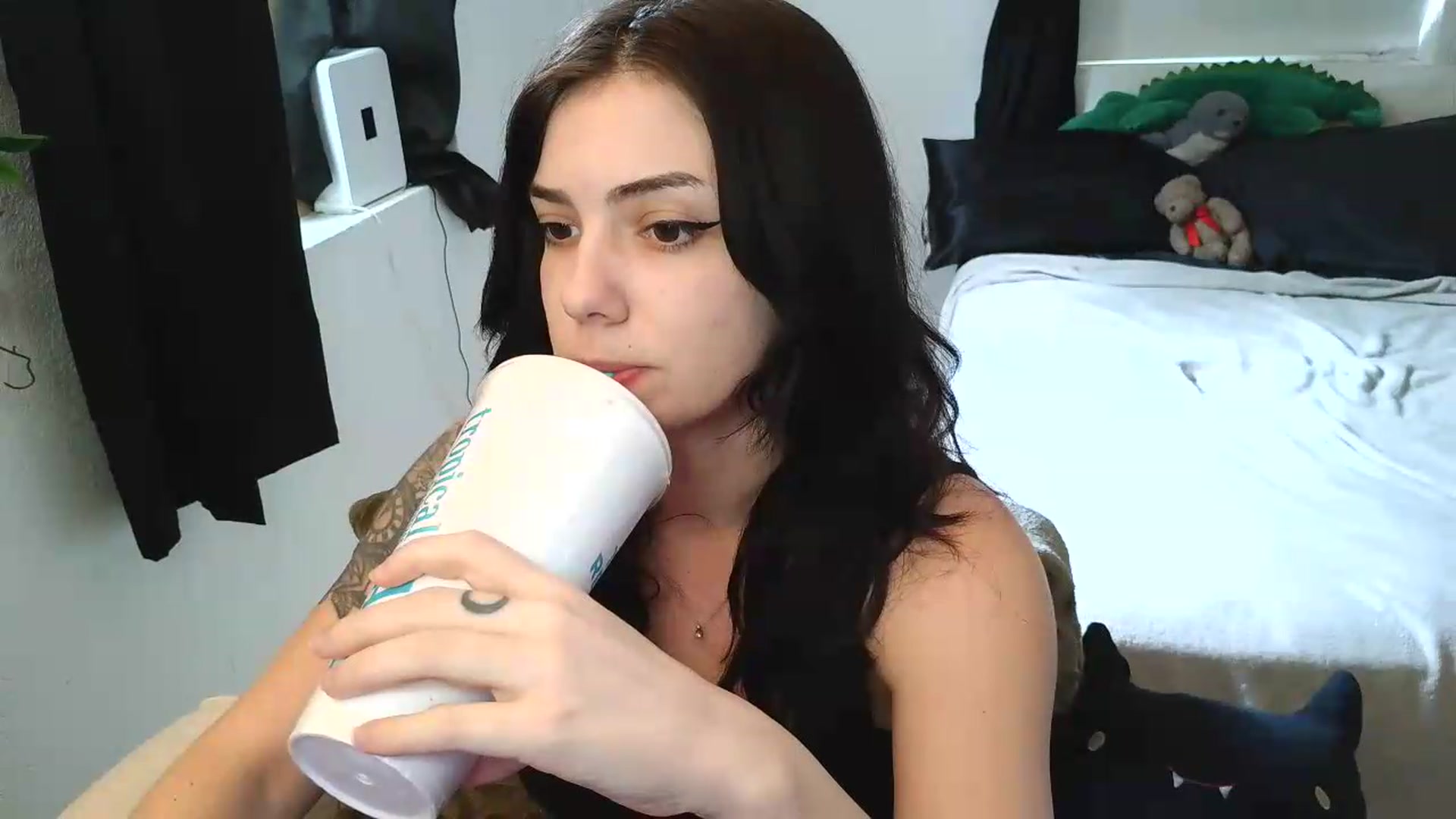 Gallery image thumbnail from BabyxKat's myfreecams stream on, 05/27/2026, 18:38 image 4 of 20