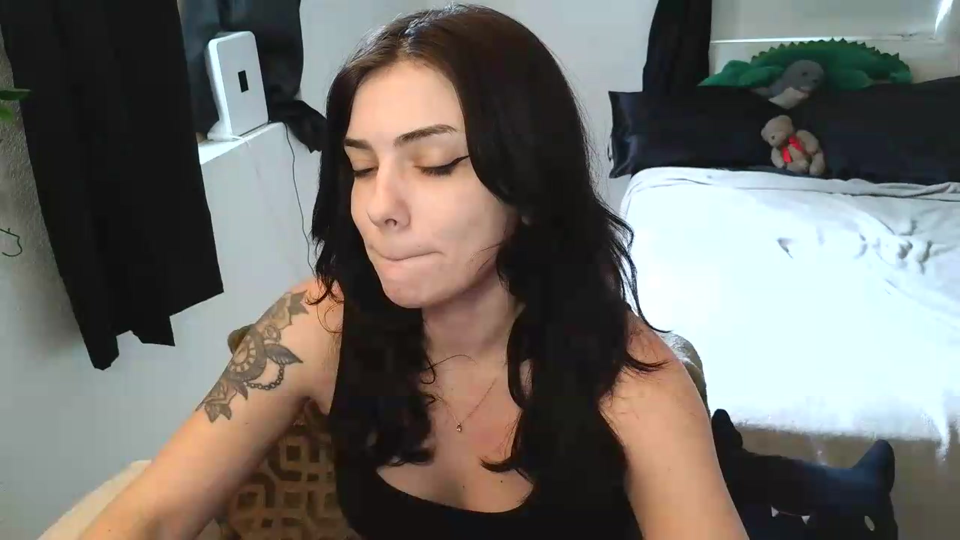Gallery image thumbnail from BabyxKat's myfreecams stream on, 05/27/2026, 18:38 image 3 of 20