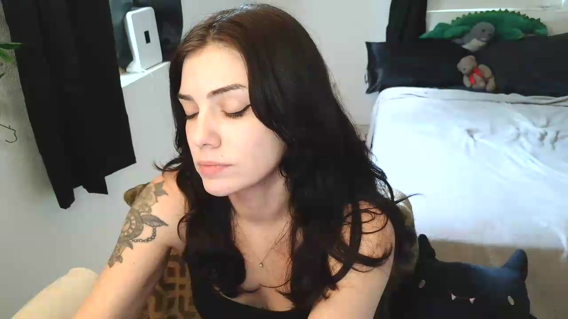 Gallery image thumbnail from BabyxKat's myfreecams stream on, 05/27/2026, 18:38 image 20 of 20