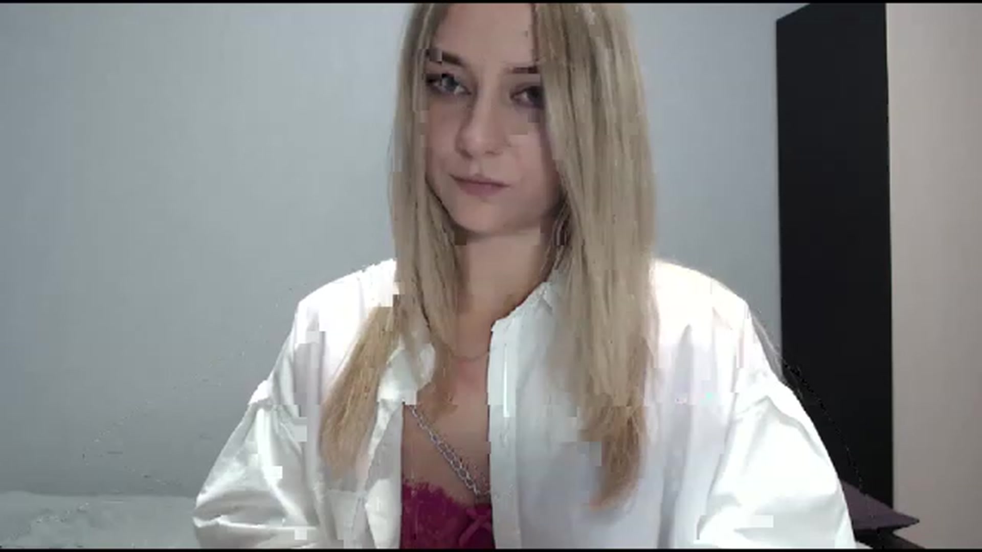Gallery image thumbnail from BabyyNesquik's myfreecams stream on, 12/04/2022, 20:36 image 4 of 20