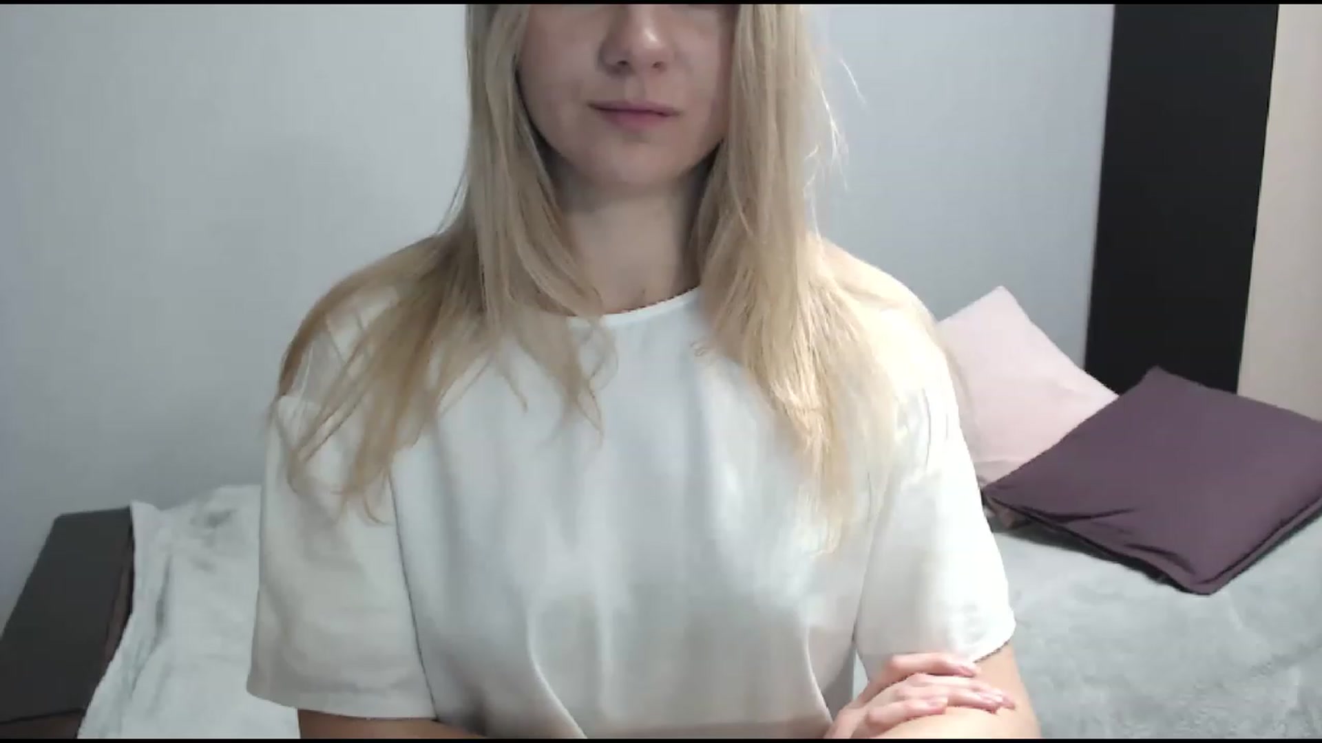Gallery image thumbnail from BabyyNesquik's myfreecams stream on, 12/19/2022, 21:01 image 7 of 20