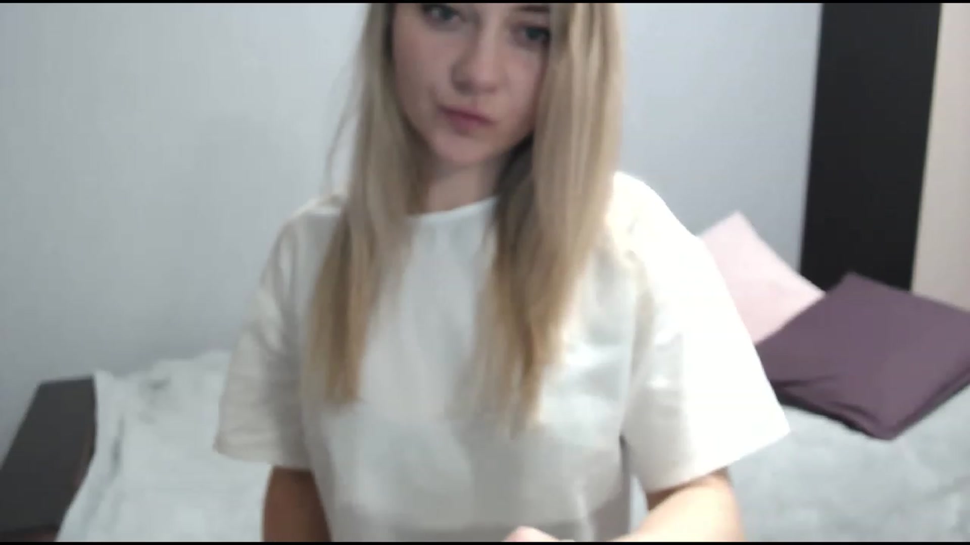 Gallery image thumbnail from BabyyNesquik's myfreecams stream on, 12/19/2022, 21:01 image 12 of 20