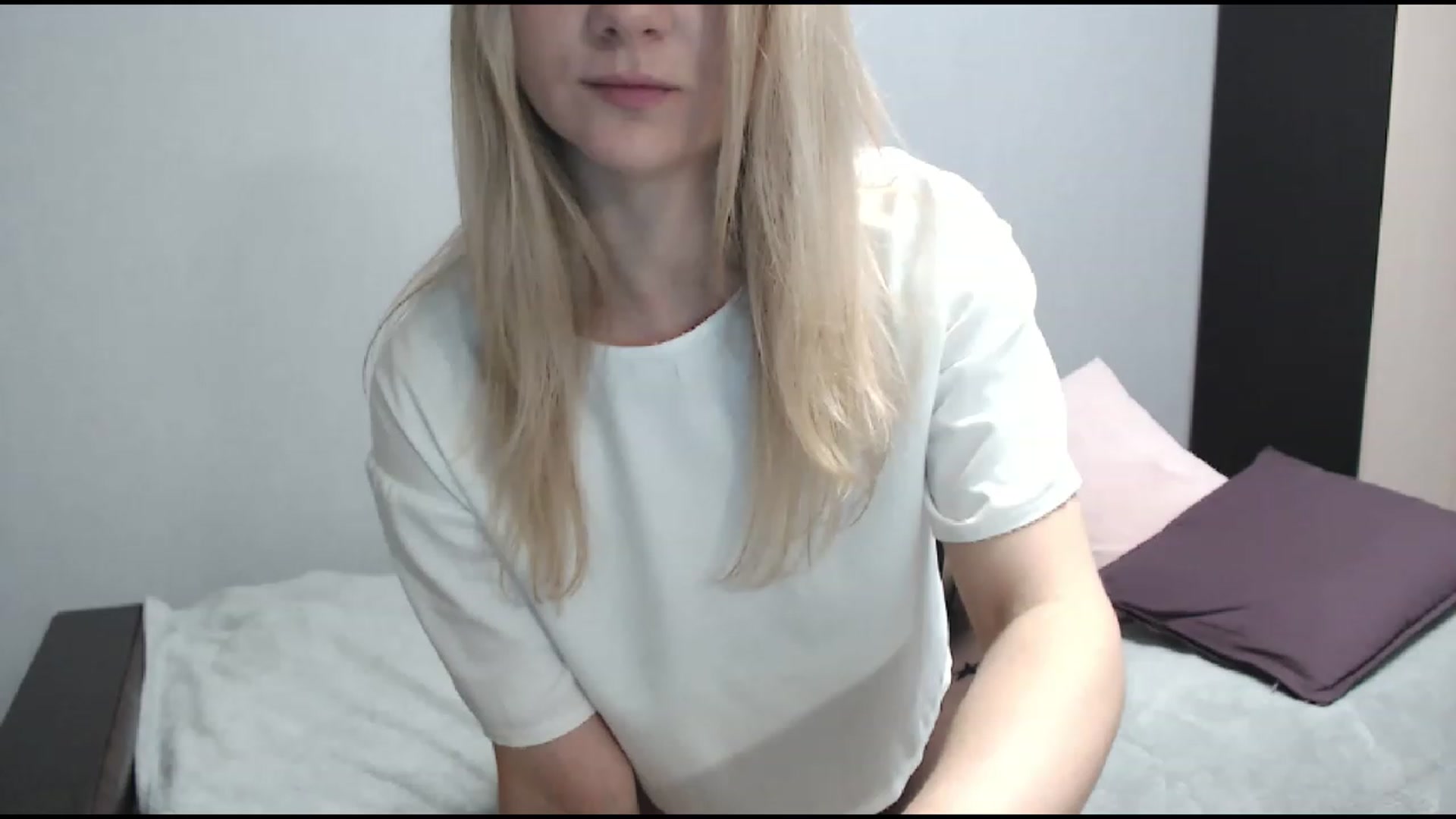 Gallery image thumbnail from BabyyNesquik's myfreecams stream on, 12/19/2022, 21:50 image 13 of 20