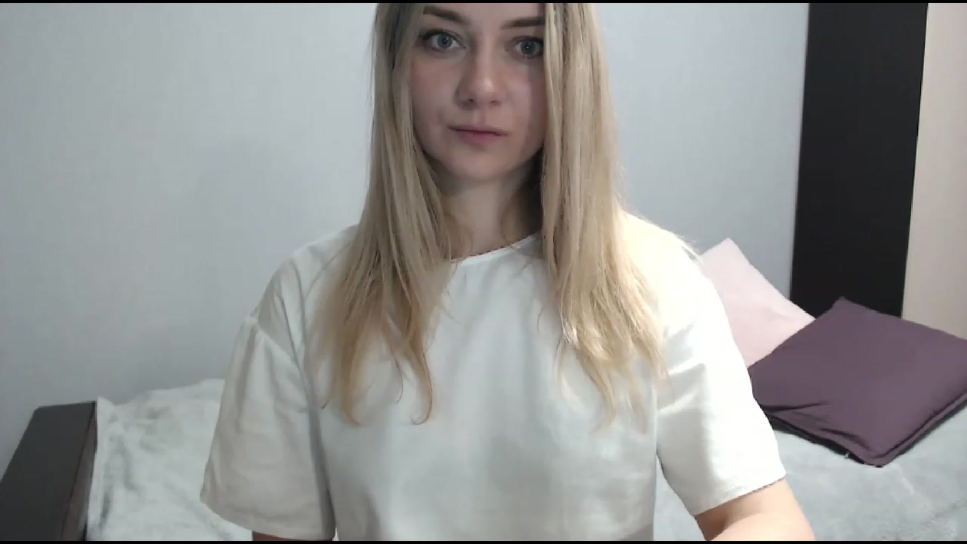 Gallery image thumbnail from BabyyNesquik's myfreecams stream on, 12/19/2022, 21:50 image 20 of 20