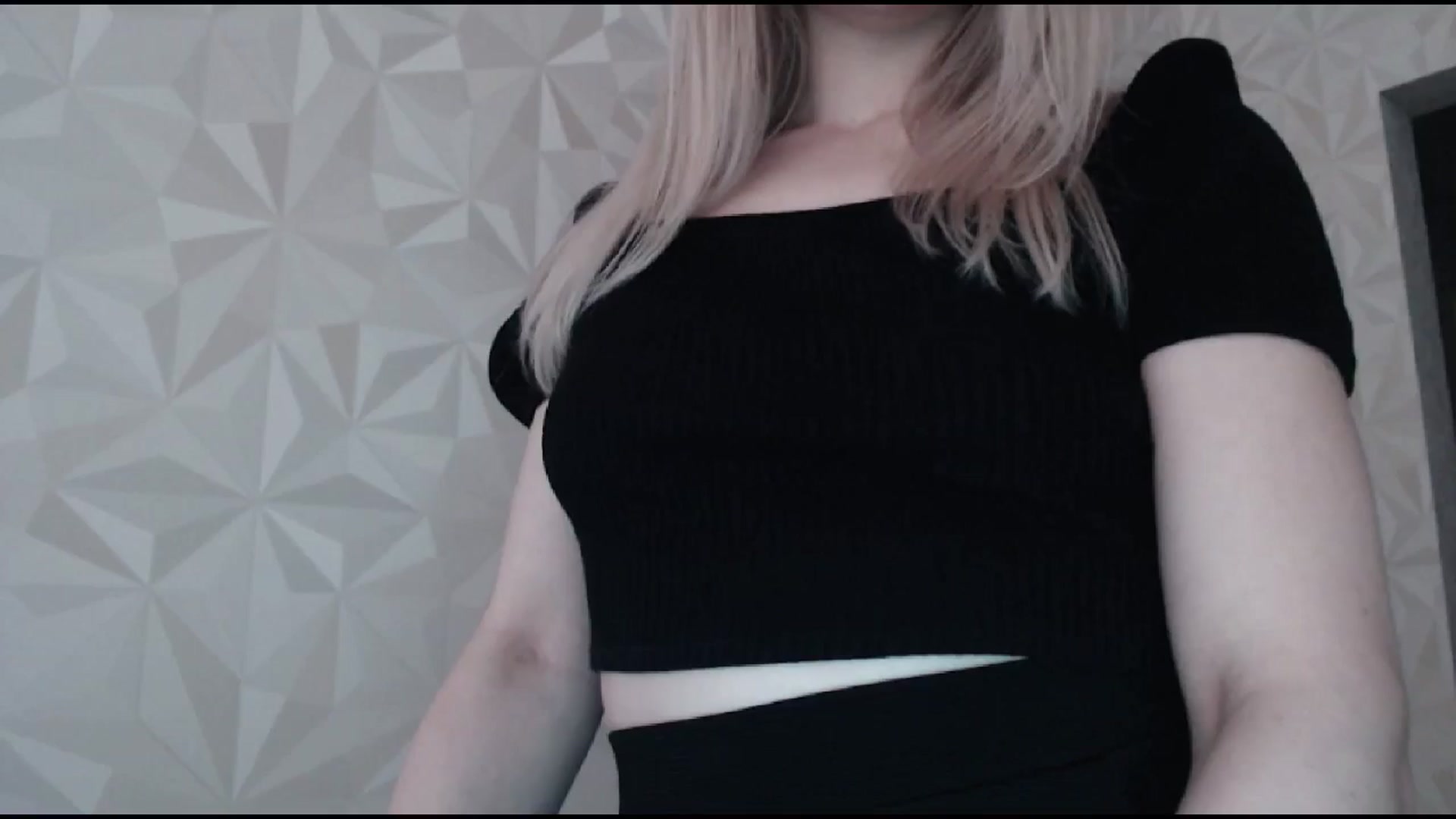 Gallery image thumbnail from BabyyNesquik's myfreecams stream on, 04/27/2025, 12:26 image 1 of 20