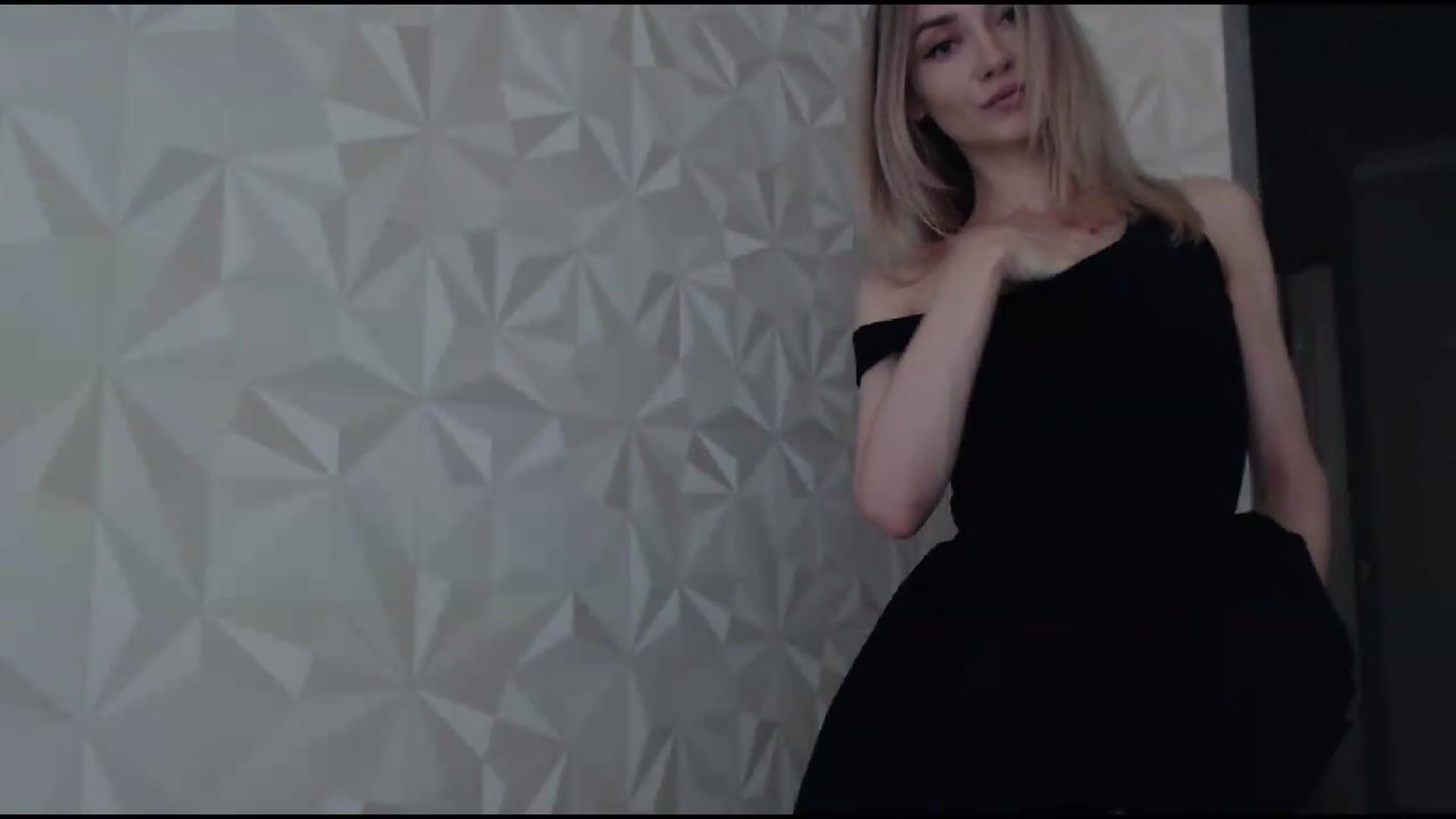 Gallery image thumbnail from BabyyNesquik's myfreecams stream on, 07/19/2026, 14:50 image 6 of 20