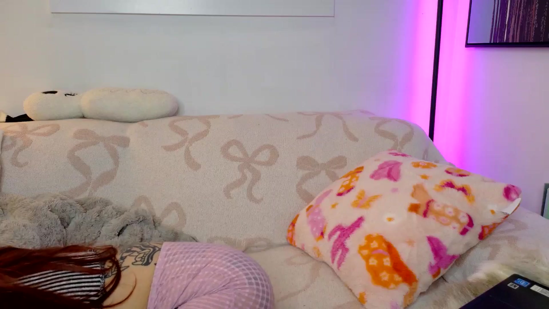 Gallery image thumbnail from BadAriel's myfreecams stream on, 05/08/2026, 24:28 image 7 of 20
