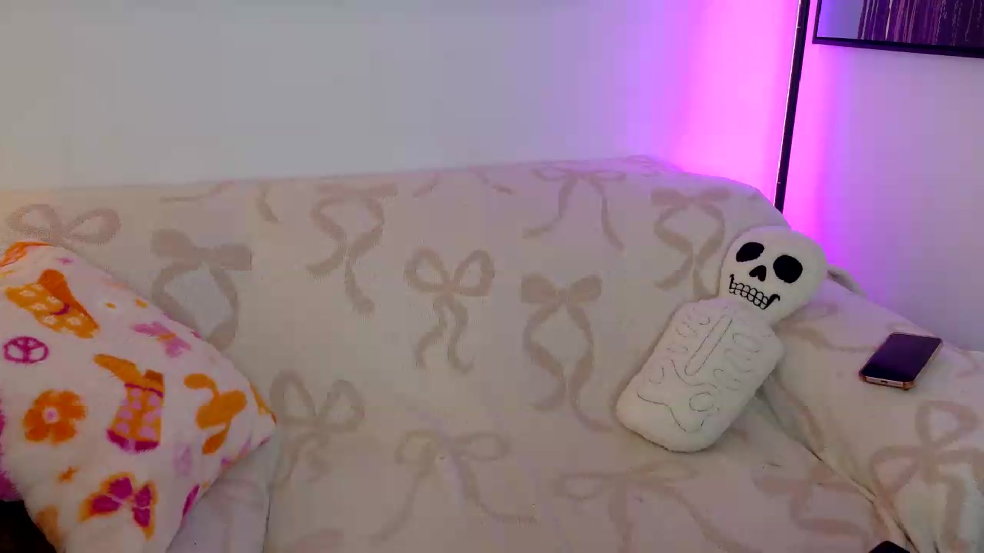 Gallery image thumbnail from BadAriel's myfreecams stream on, 05/13/2026, 01:47 image 9 of 20