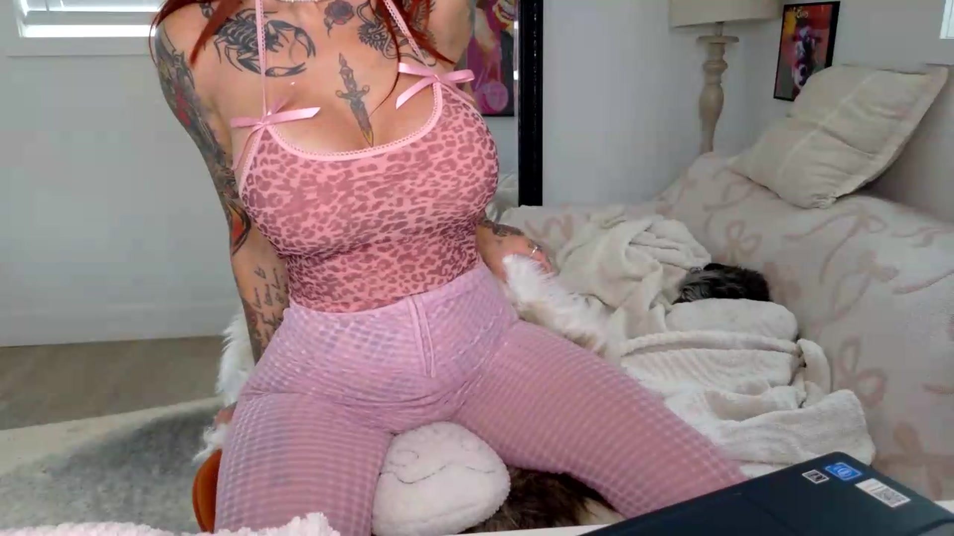 Gallery image thumbnail from BadAriel's myfreecams stream on, 06/06/2026, 13:53 image 6 of 20