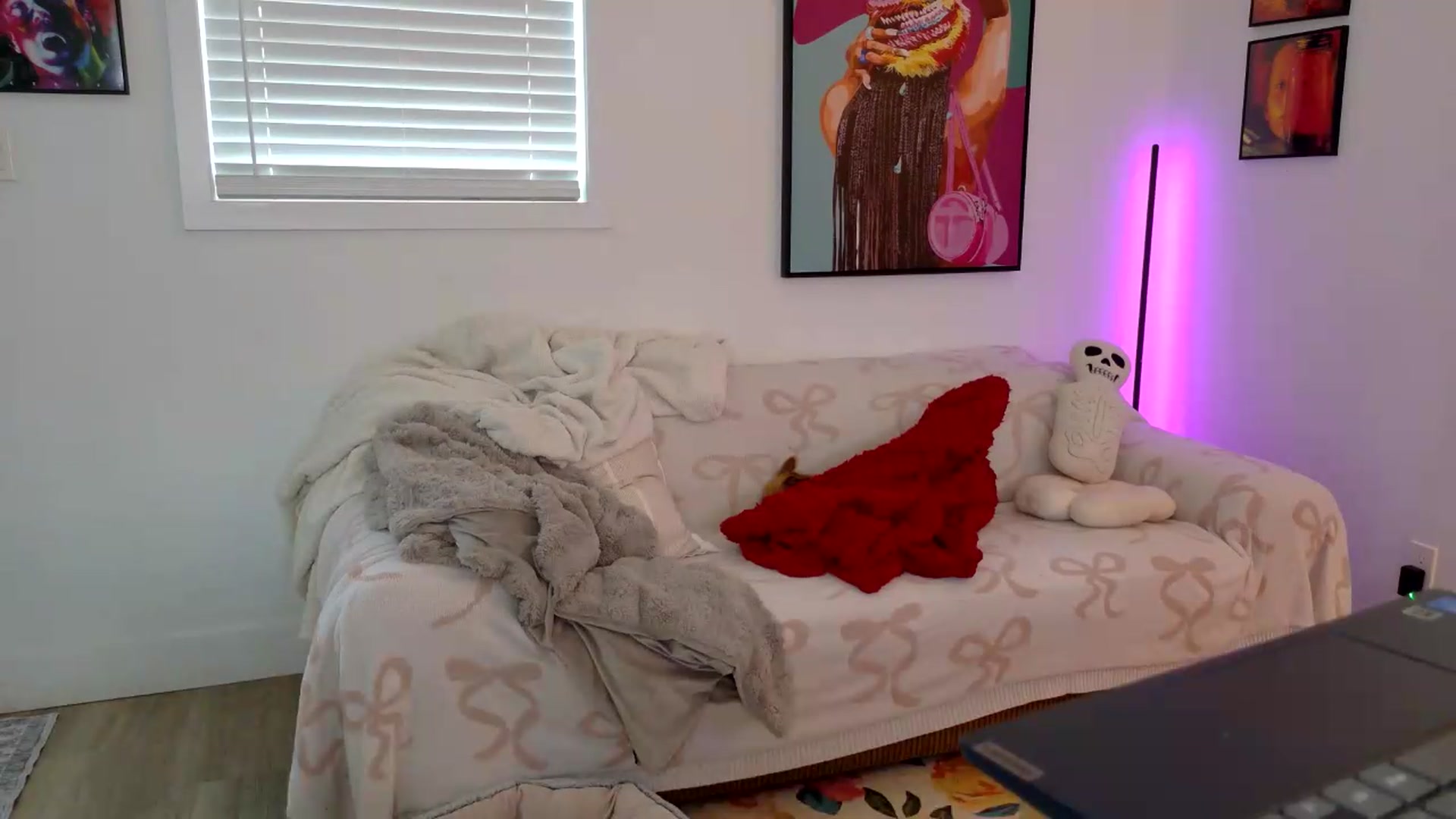 Gallery image thumbnail from BadAriel's myfreecams stream on, 08/30/2026, 15:37 image 14 of 20