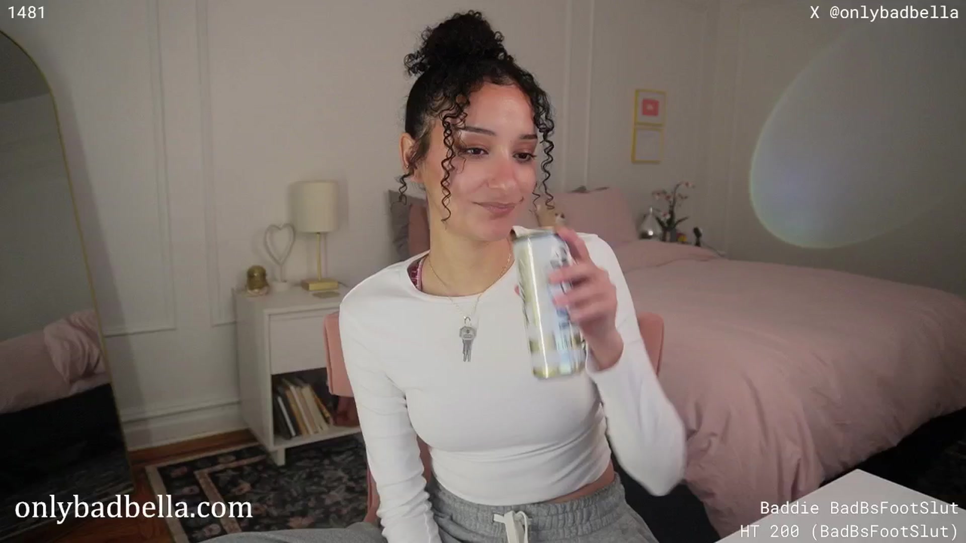 Gallery image thumbnail from BadBella's myfreecams stream on, 01/21/2026, 06:17 image 4 of 20