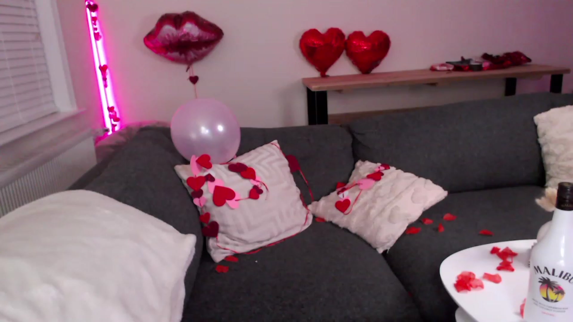Gallery image thumbnail from BadGalAri's myfreecams stream on, 02/19/2023, 04:10 image 12 of 20