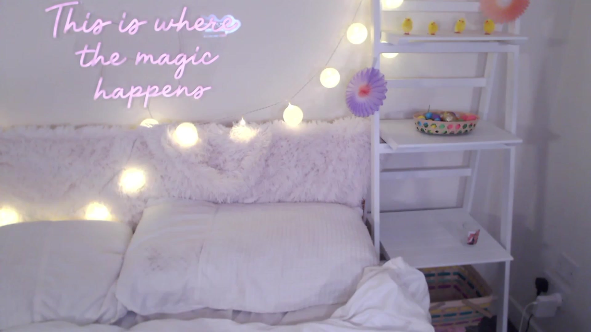 Gallery image thumbnail from BadGalAri's myfreecams stream on, 04/09/2023, 05:10 image 13 of 20