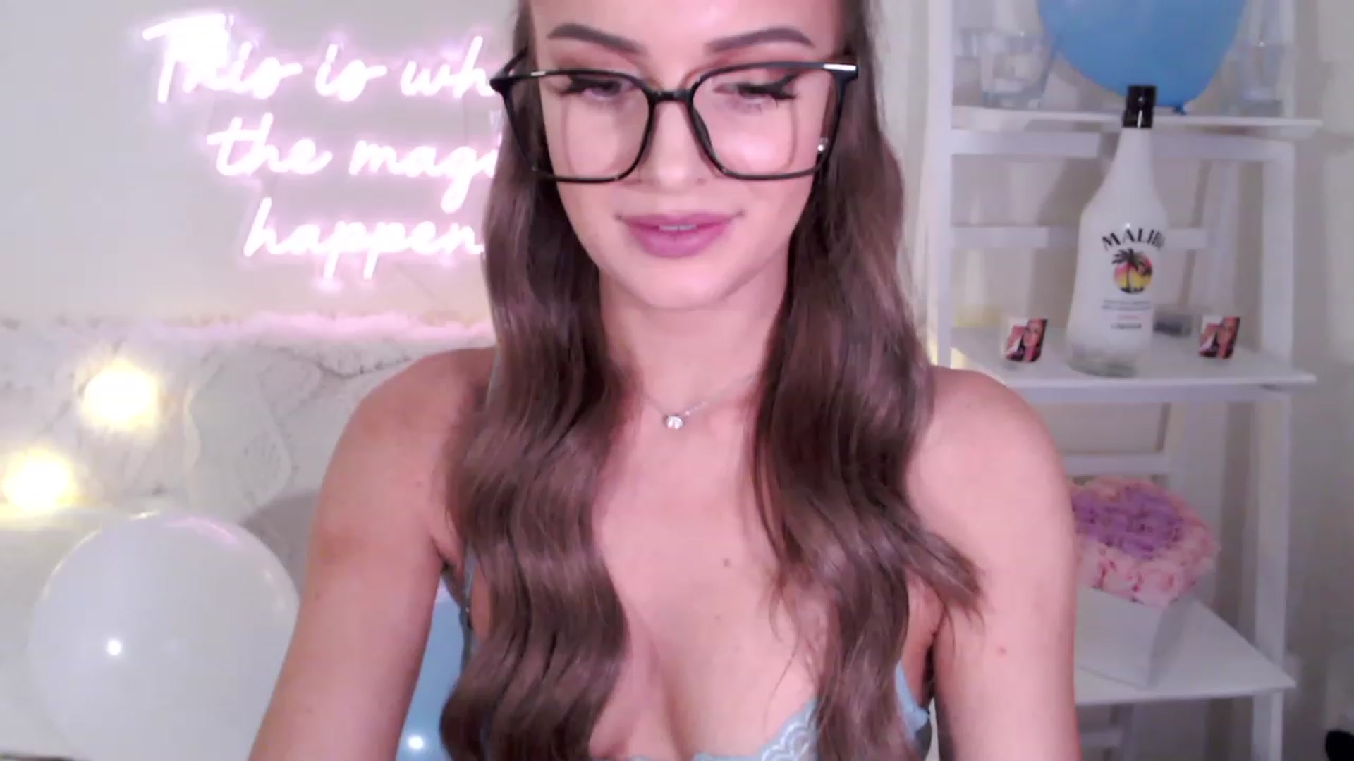 Gallery image thumbnail from BadGalAri's myfreecams stream on, 05/21/2023, 24:03 image 2 of 20