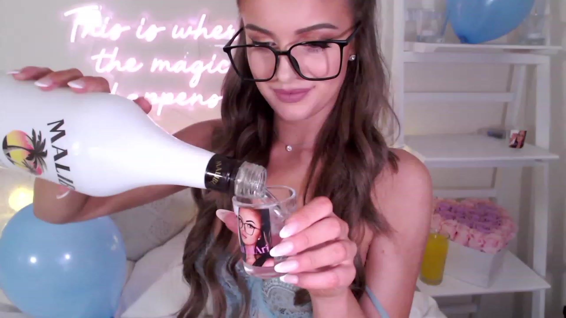 Gallery image thumbnail from BadGalAri's myfreecams stream on, 05/21/2023, 04:50 image 2 of 20