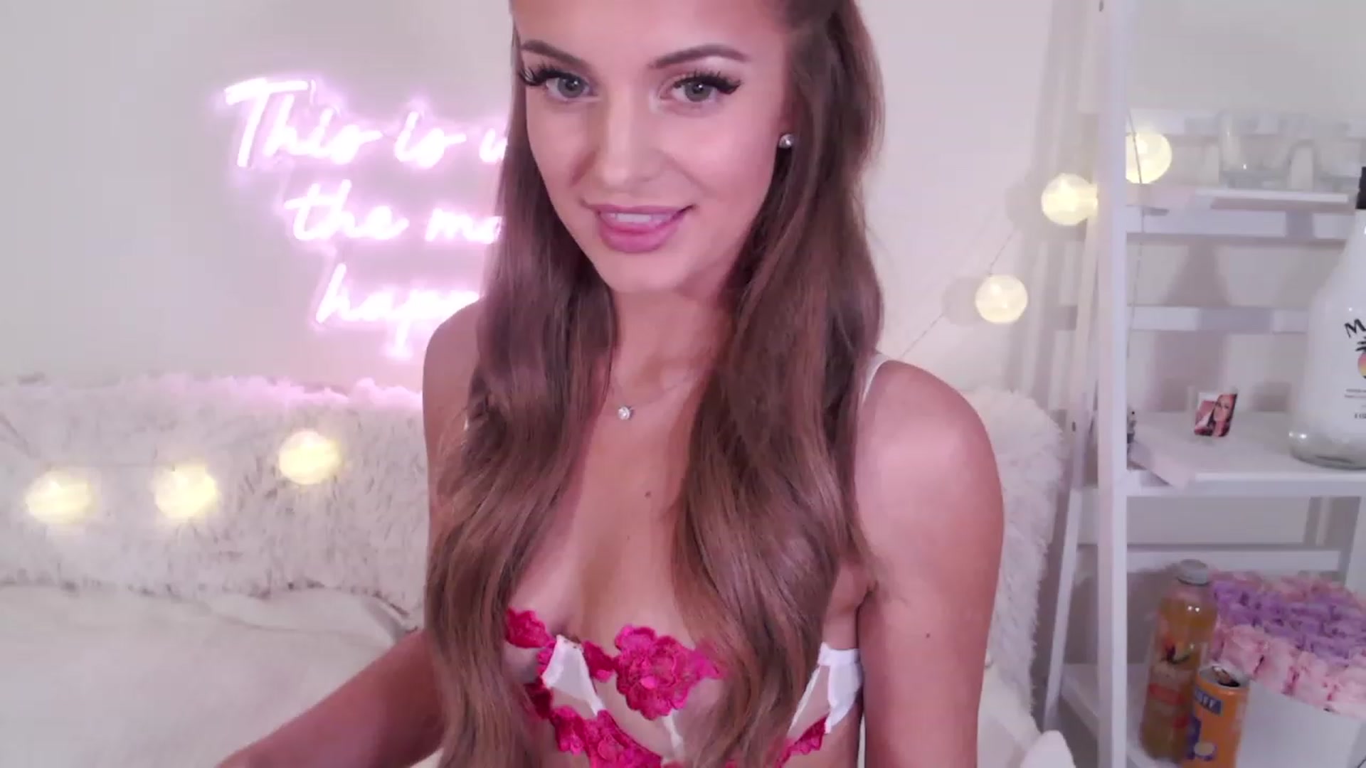Gallery image thumbnail from BadGalAri's myfreecams stream on, 11/05/2023, 01:21 image 2 of 20