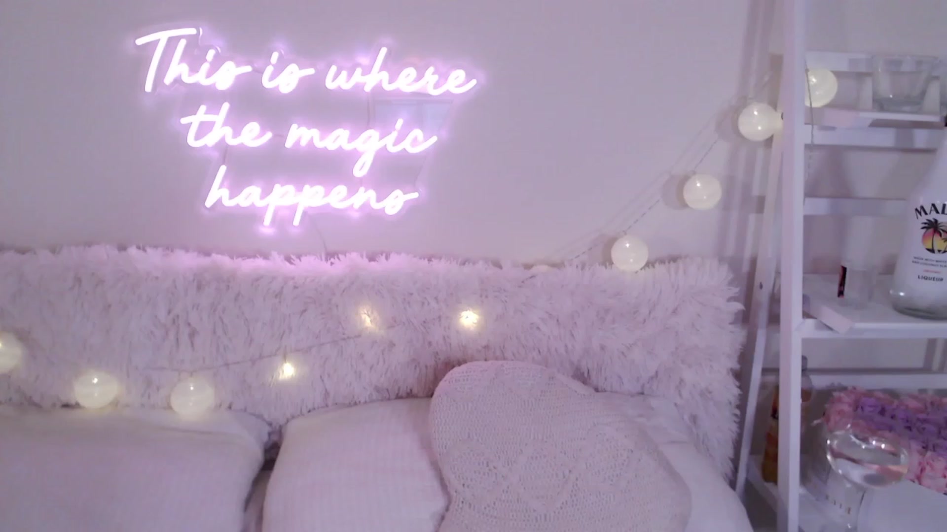 Gallery image thumbnail from BadGalAri's myfreecams stream on, 11/12/2023, 02:46 image 9 of 20