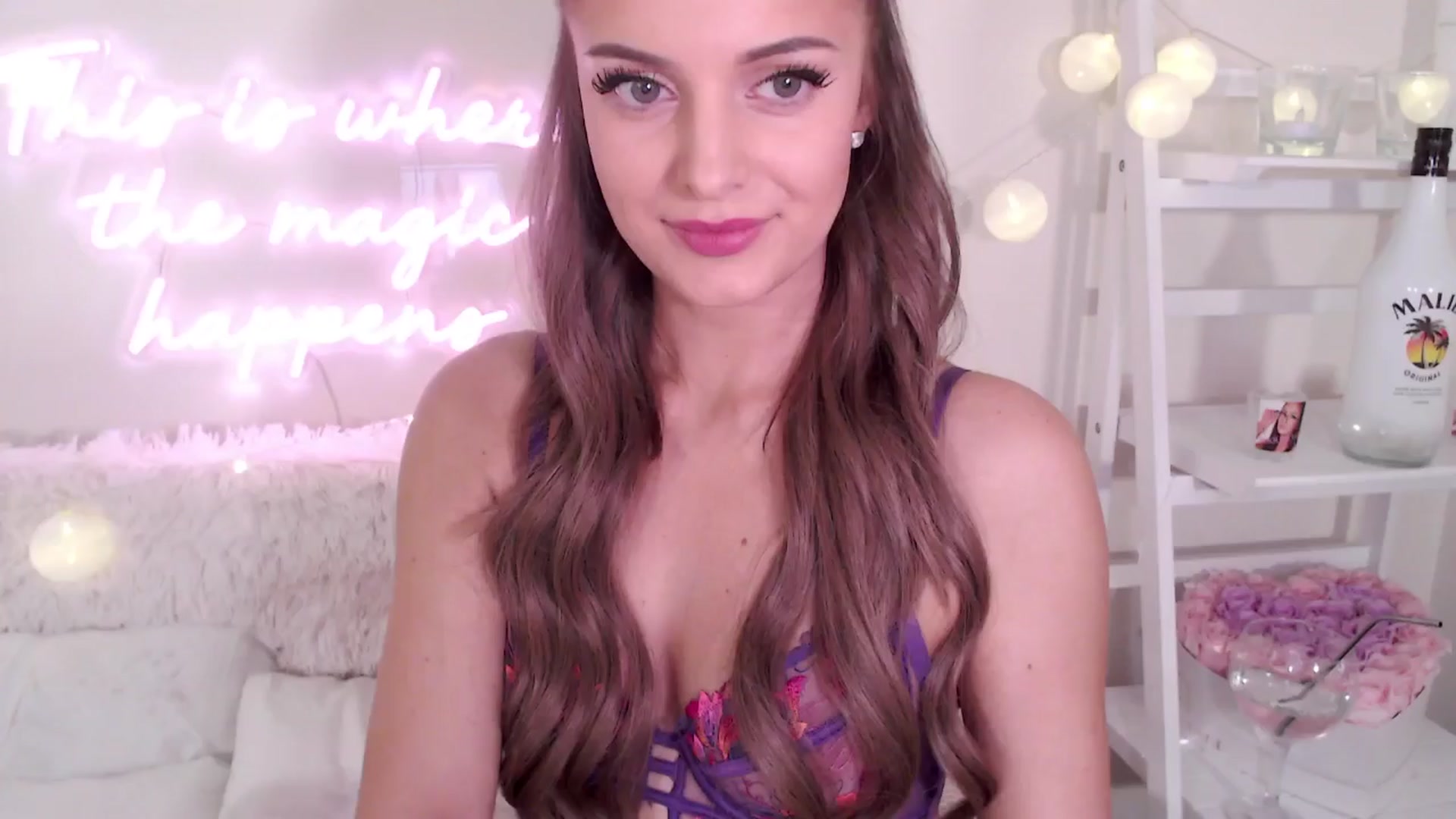 Gallery image thumbnail from BadGalAri's myfreecams stream on, 04/13/2024, 23:55 image 4 of 20