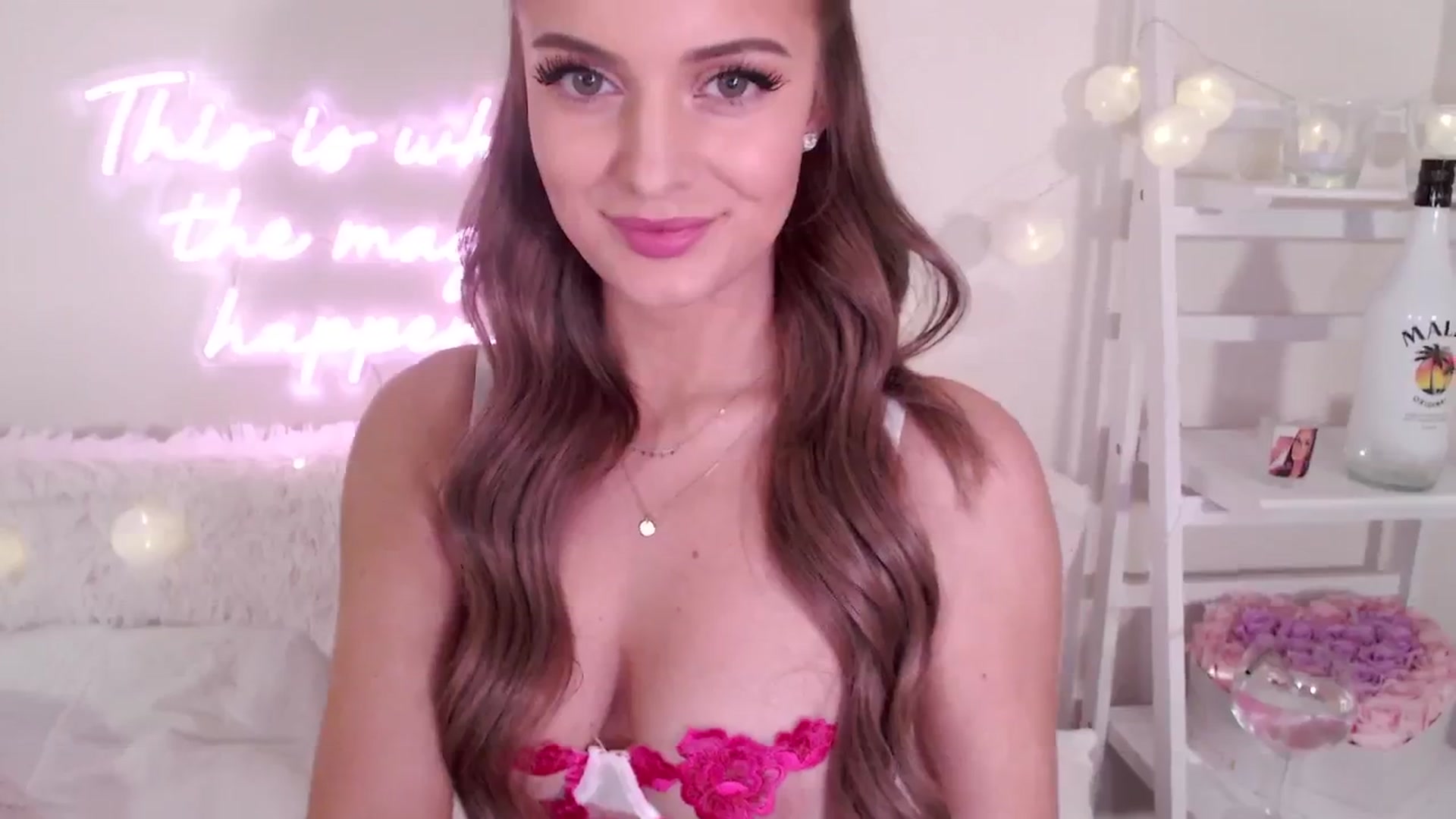 Gallery image thumbnail from BadGalAri's myfreecams stream on, 04/28/2024, 24:04 image 5 of 20