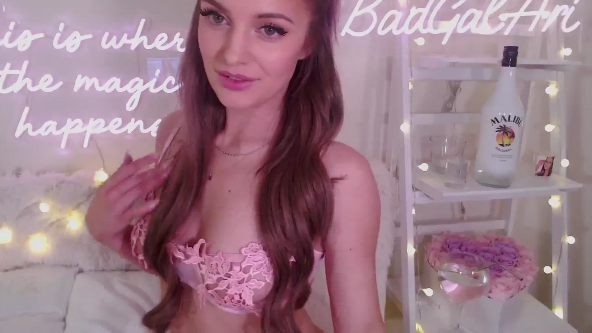 Gallery image thumbnail from BadGalAri's myfreecams stream on, 05/18/2024, 03:21 image 3 of 20